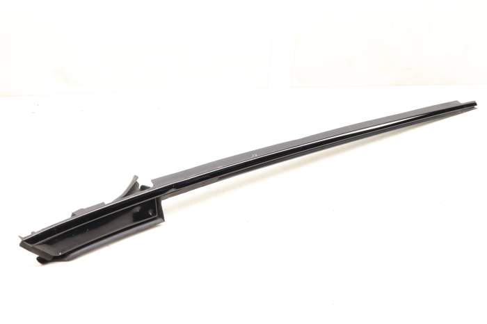 Exterior Quarter Panel / Window Trim 51377295571 main product photo