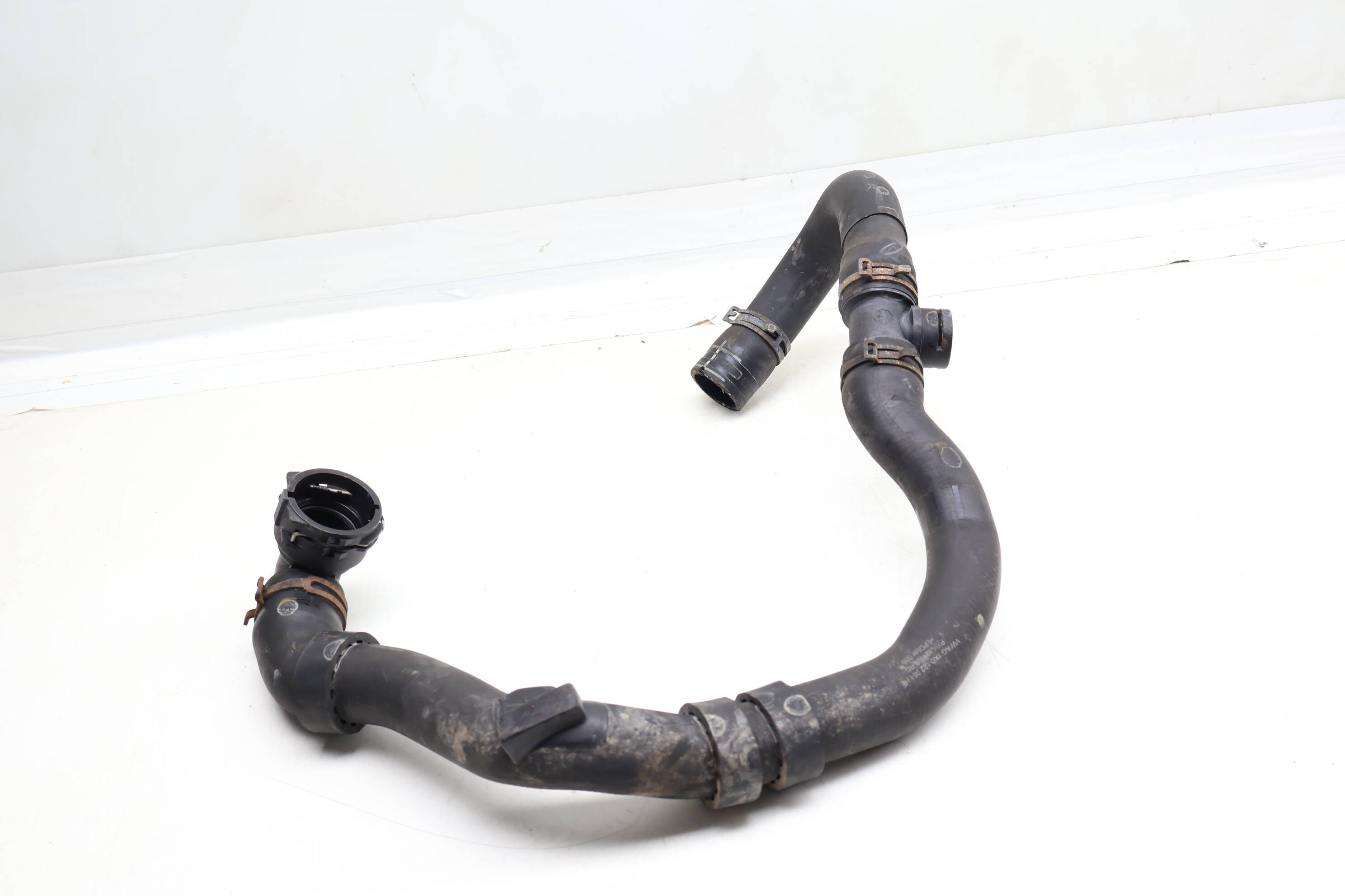 Lower Radiator Coolant Hose / Line 1K0122051HE