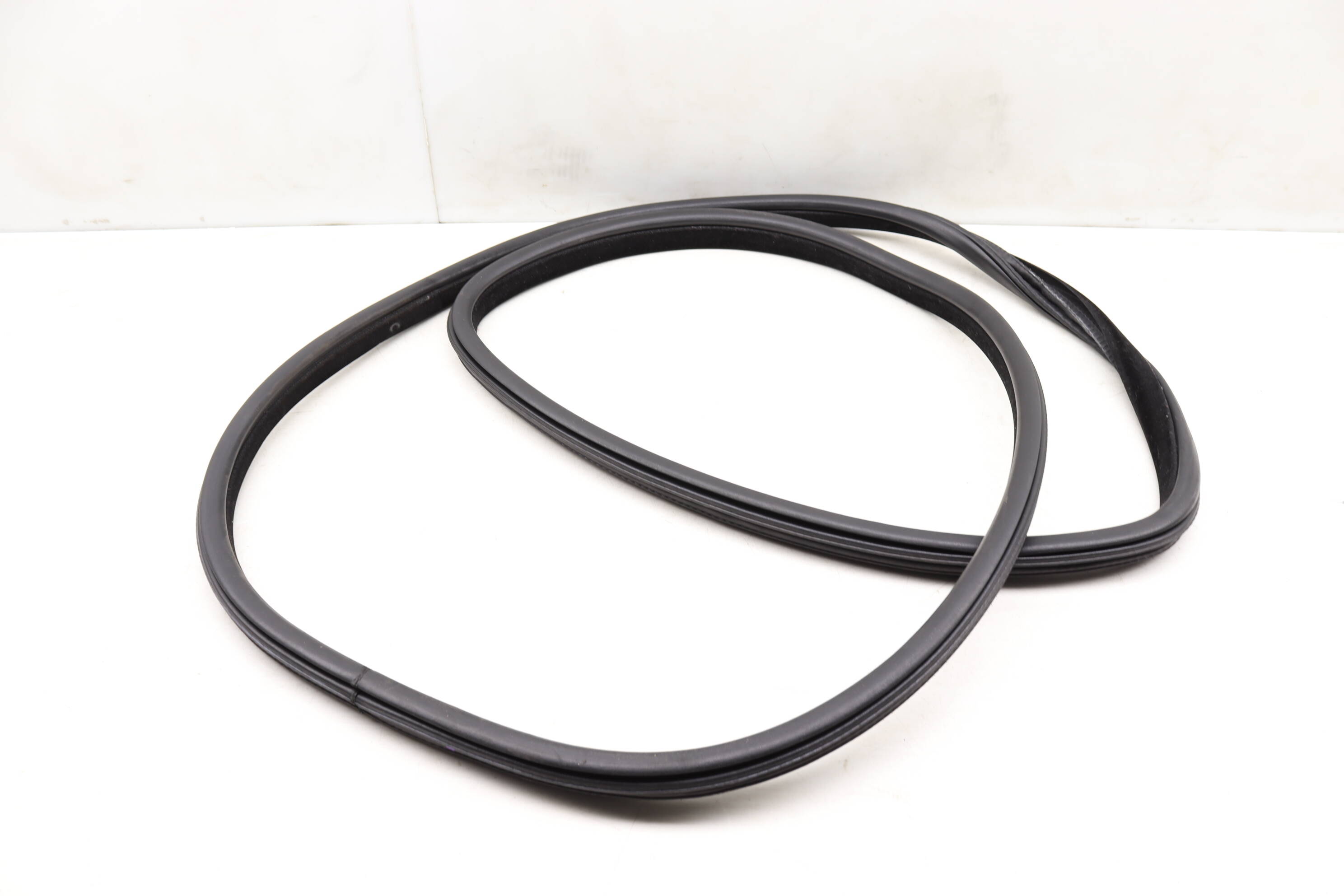 Door Seal / Weather Stripping 51727289639