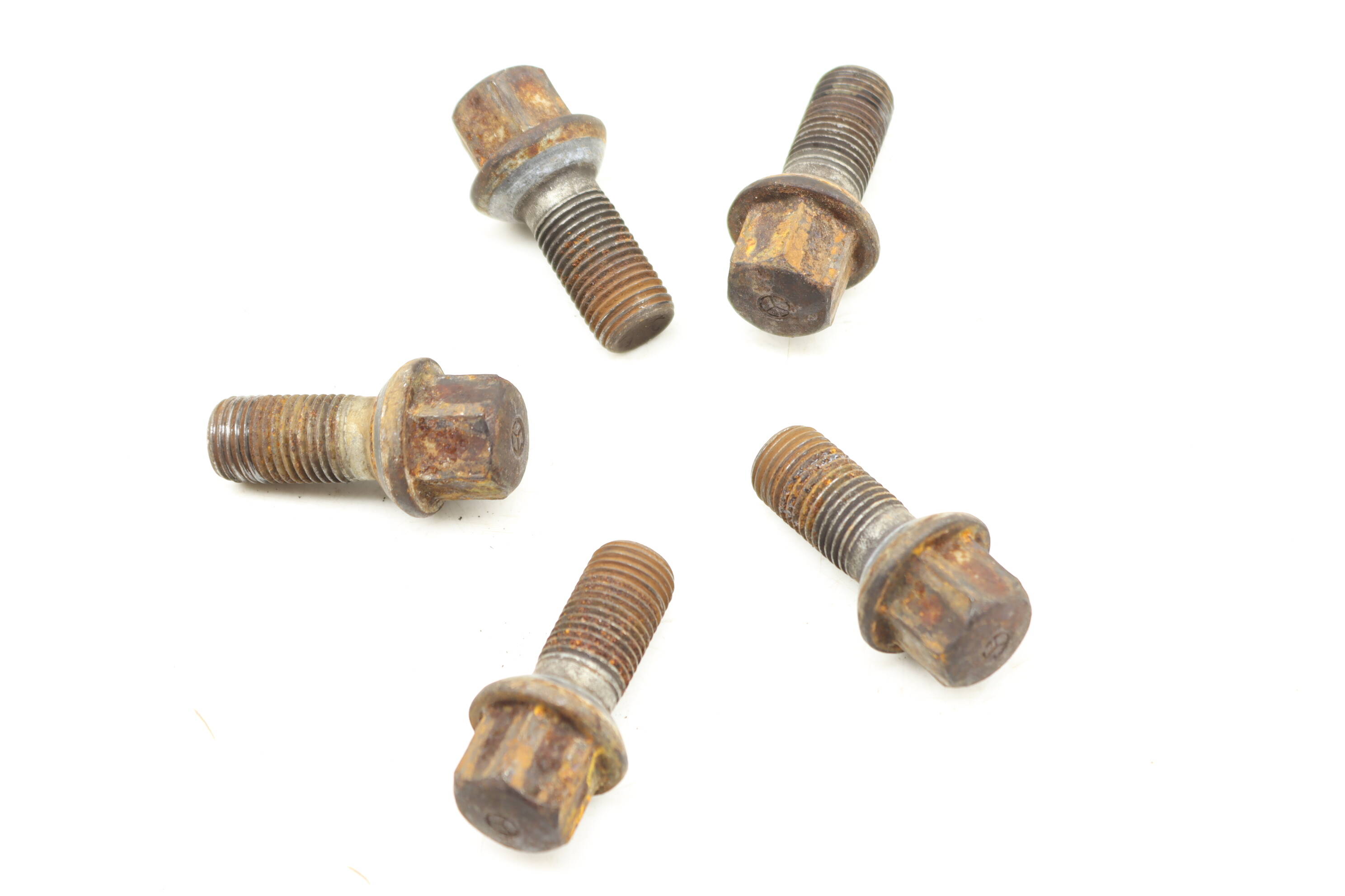 Wheel / Lug Bolt Set (5) 0009904907