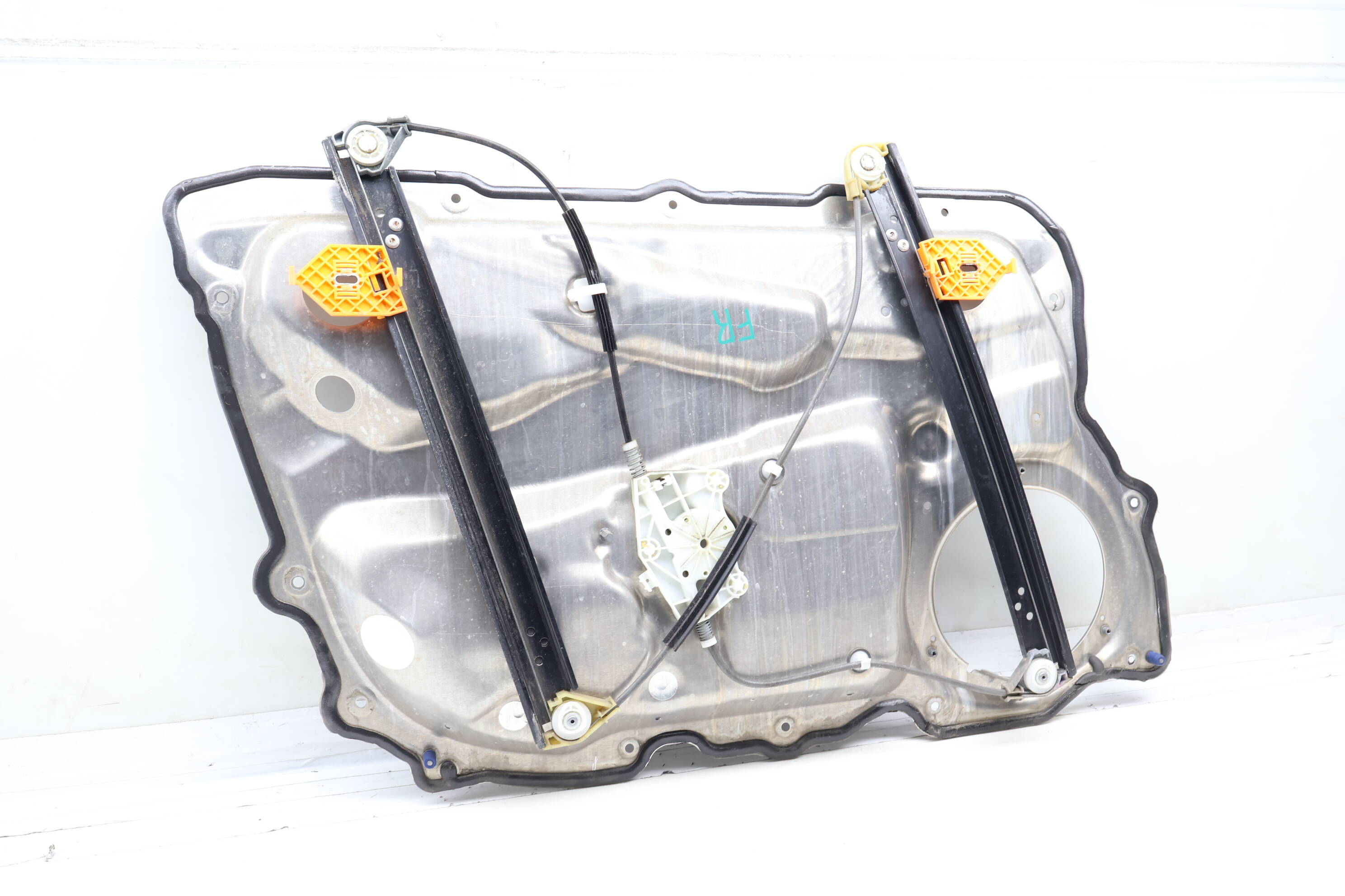 Window Regulator W/ Panel 4E0837850B