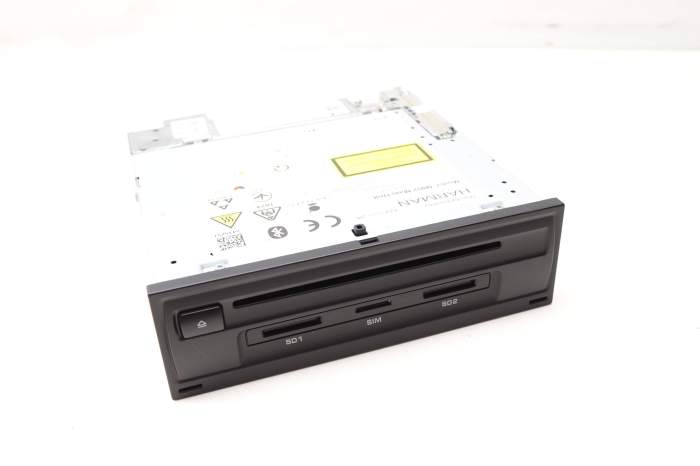Dash Mmi / Multimedia Control Unit 95B035880F main product photo