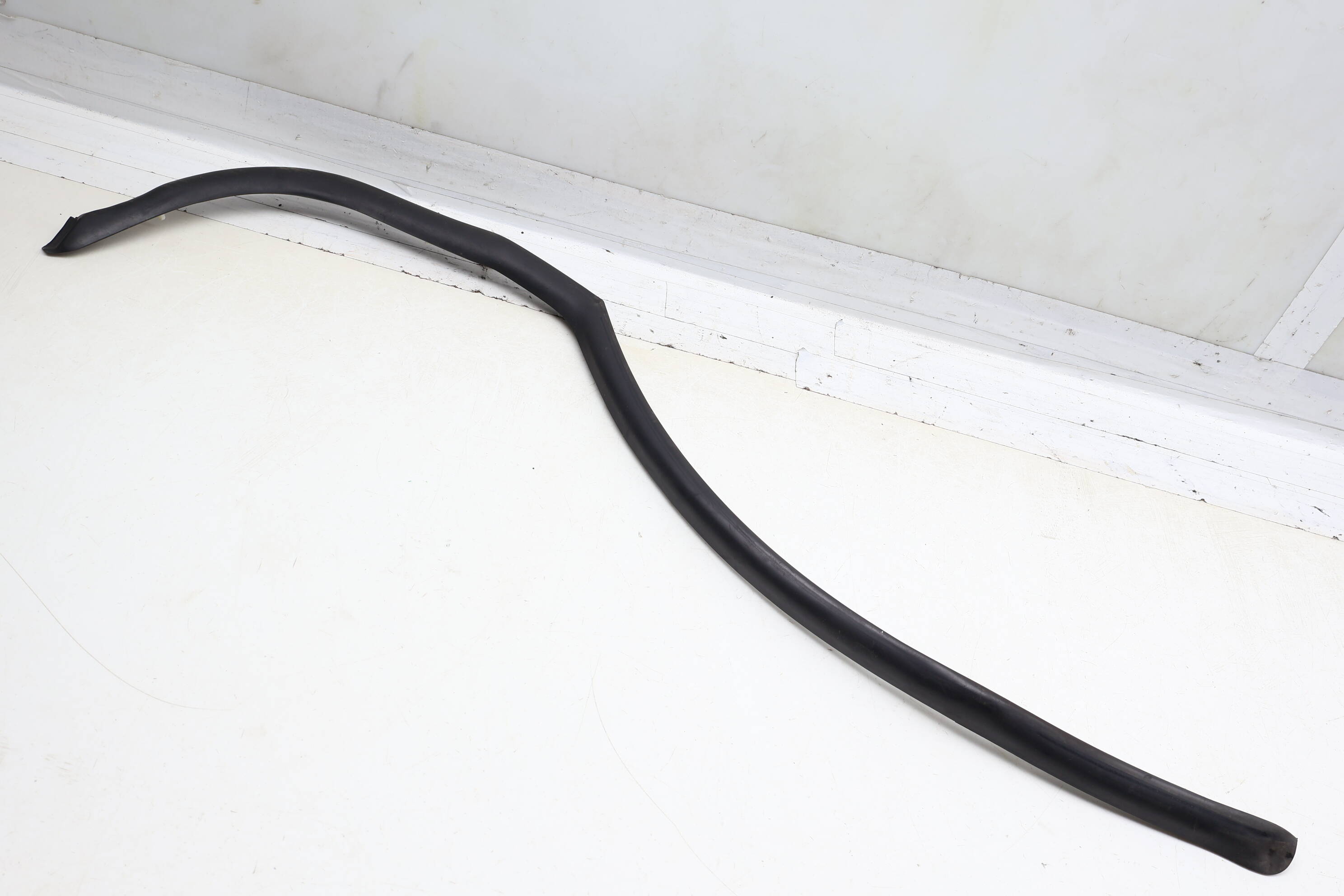 Outer Door Seal 7P0839761K 95853376102