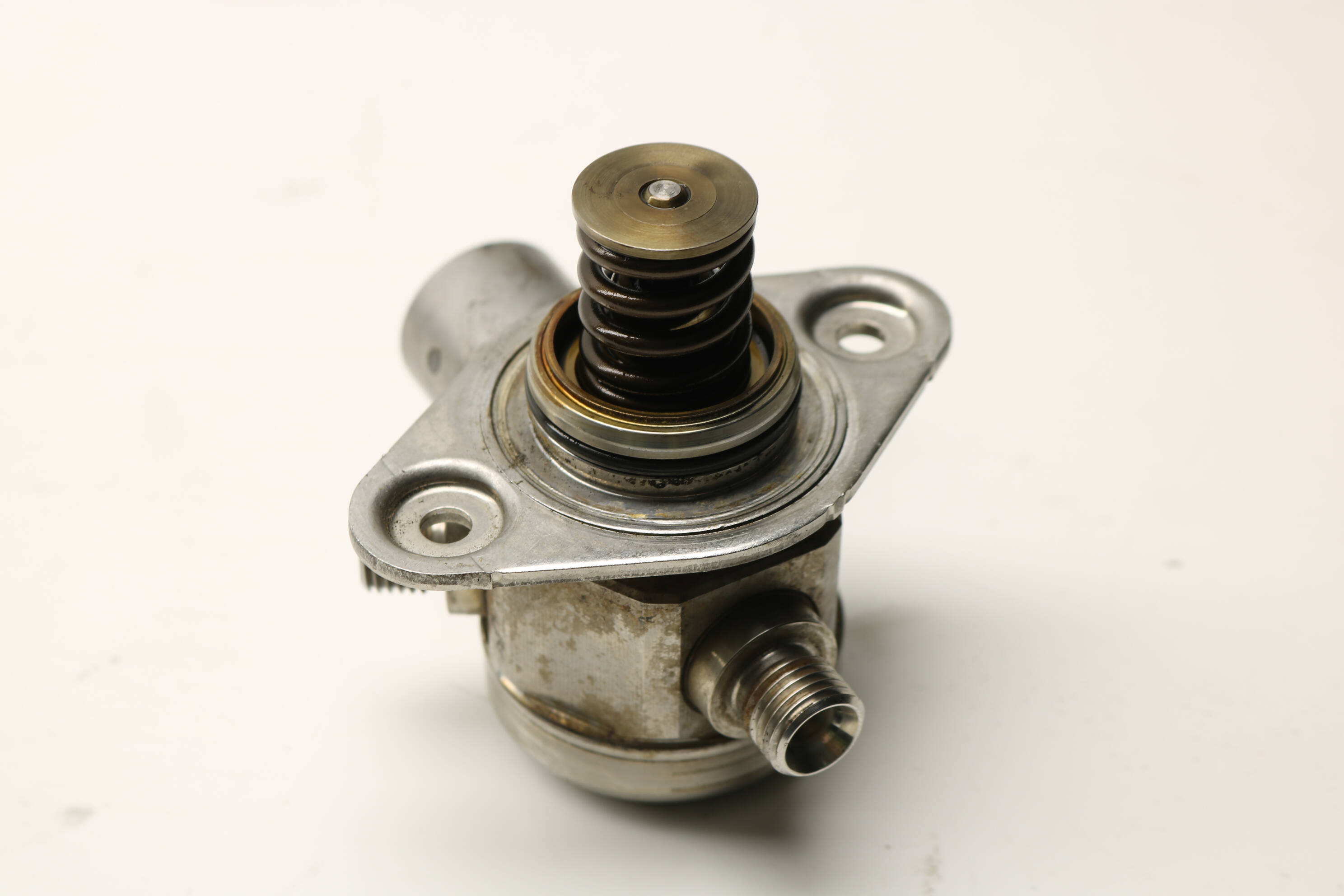 High&#x20;Pressure&#x20;Fuel&#x20;Pump&#x20;&#x2F;&#x20;Hpfp&#x20;13517595339