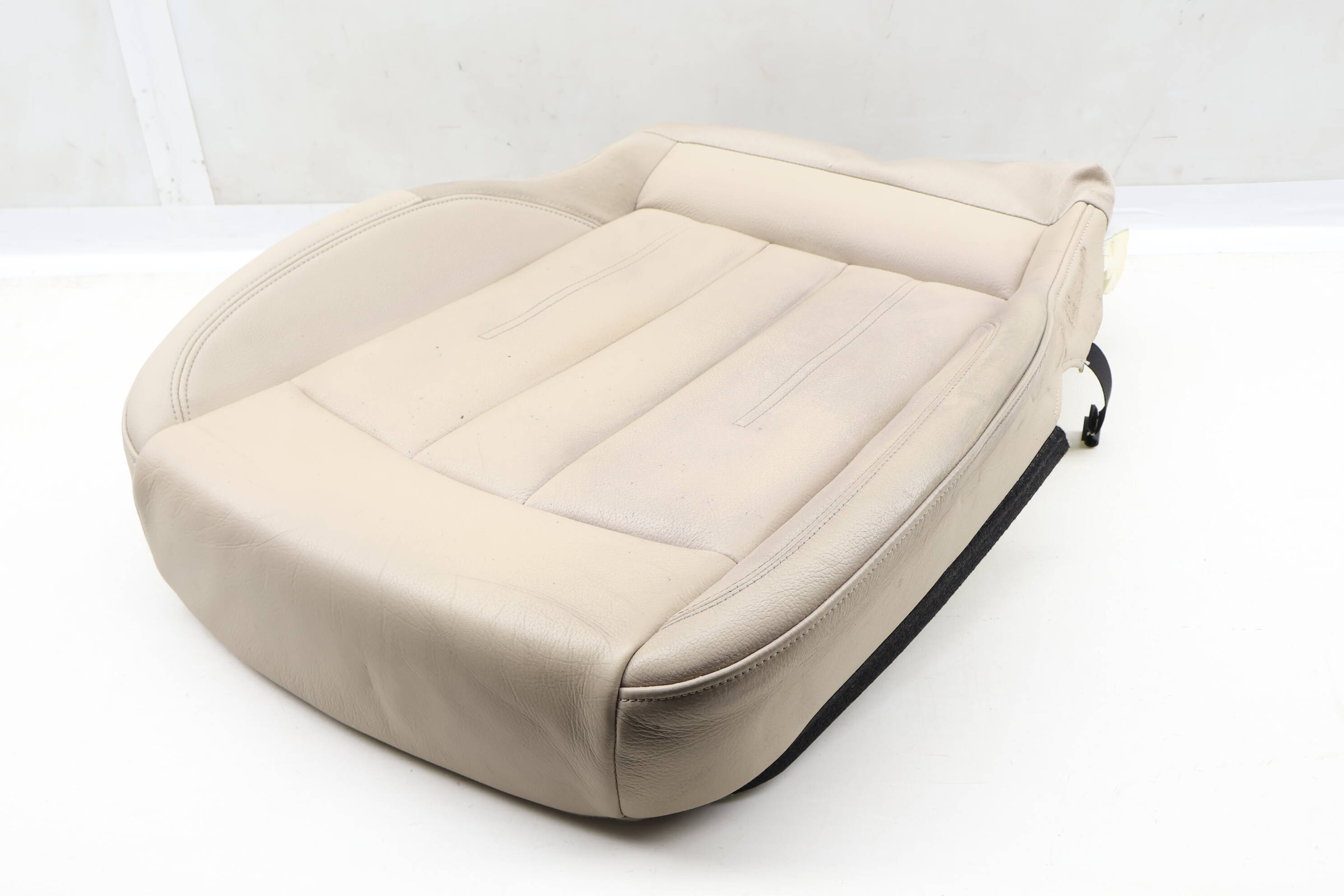 Lower Seat Bottom Cushion 8W0881405B