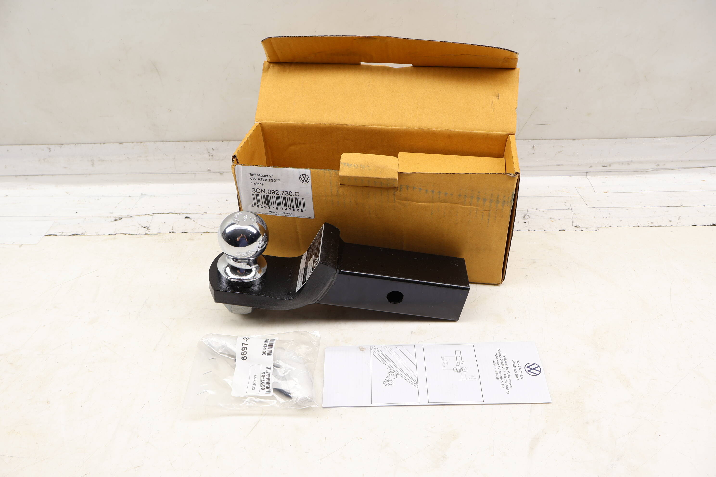 Trailer Tow Hitch Module / Ball (2") 3CN092730C