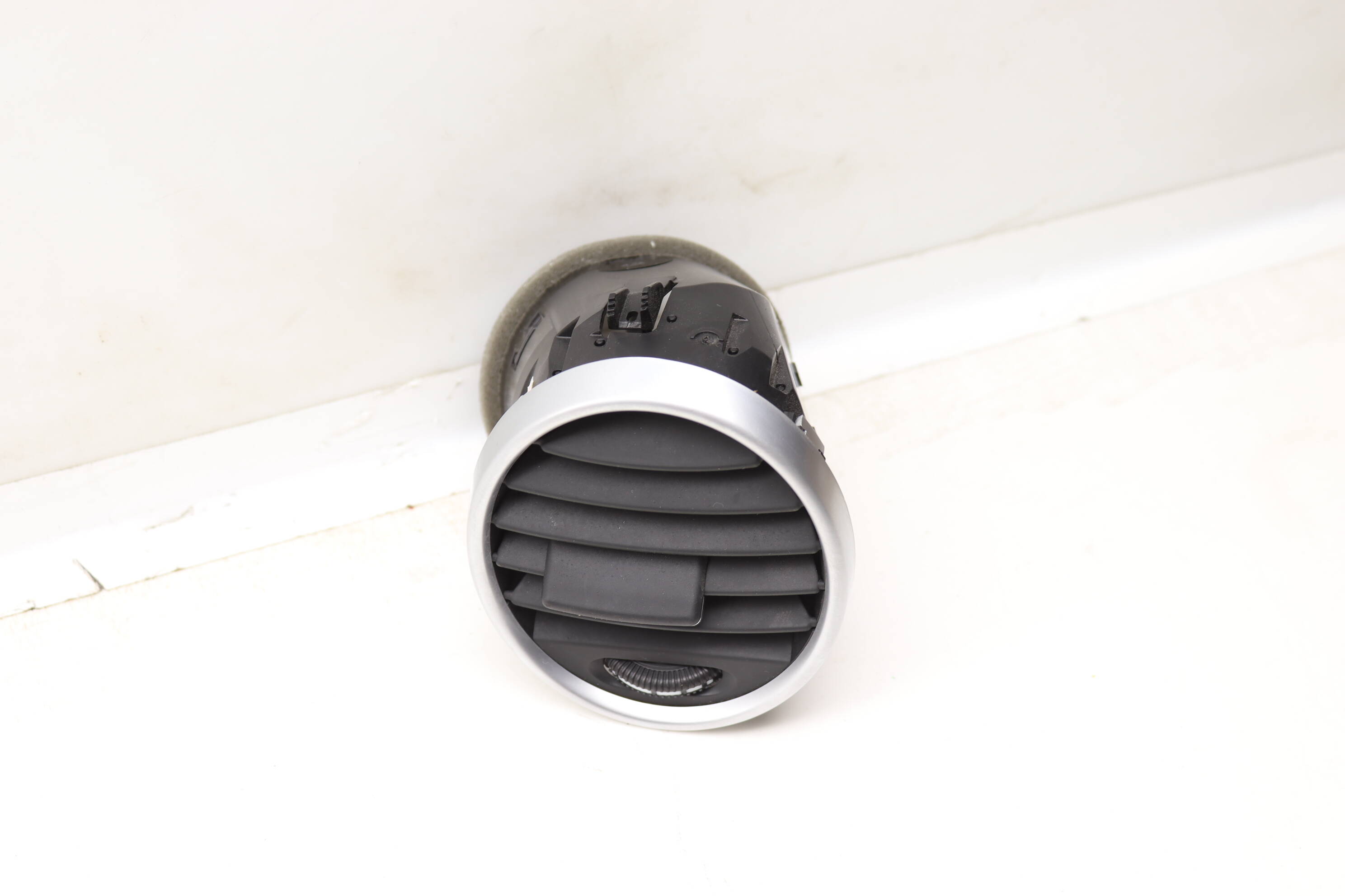 Dash Air Vent 1648302454