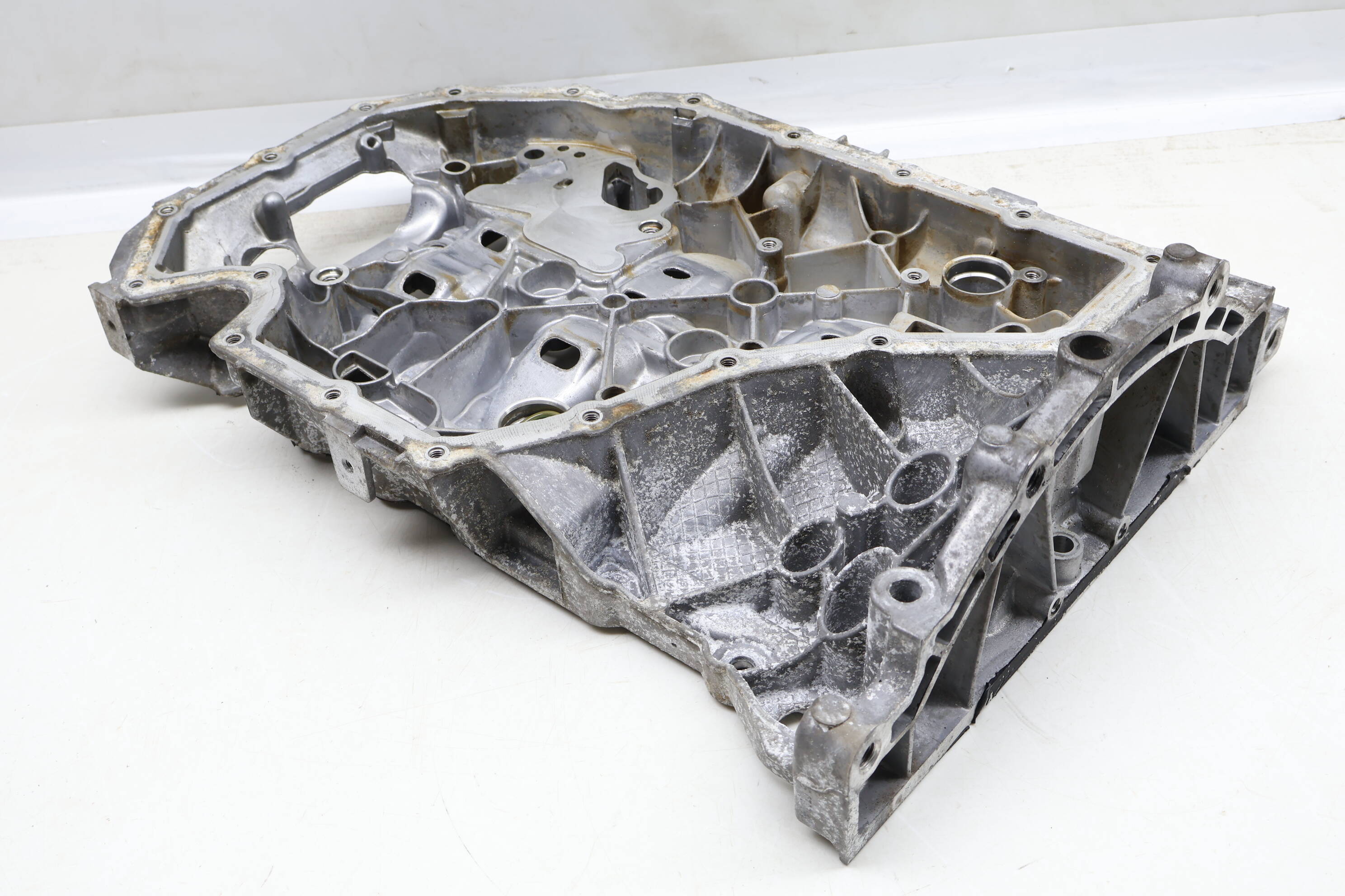 Upper Engine Oil Pan / Sump 06L103603AF