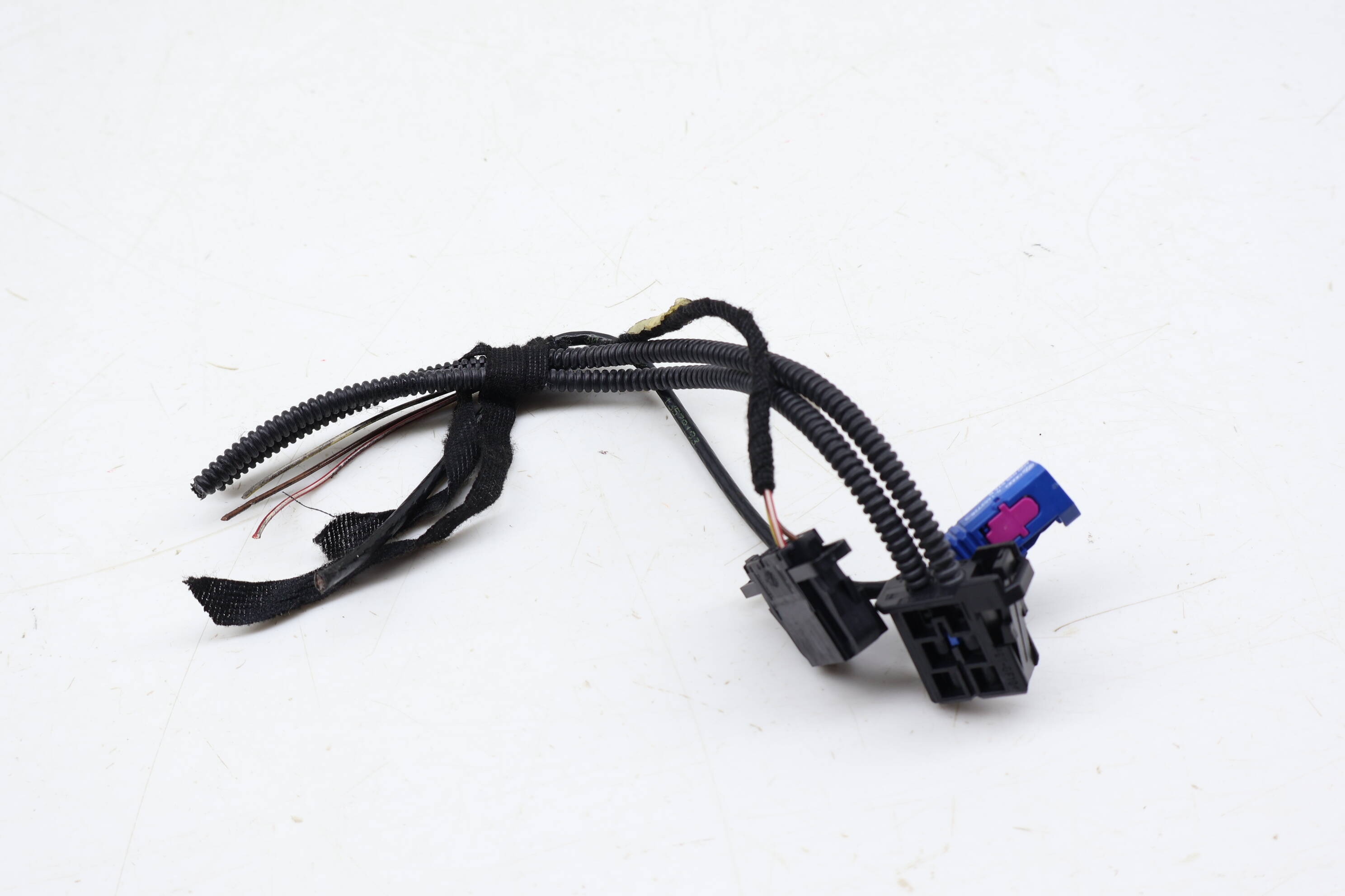 Nav / Navigation Wiring Harness / Connector