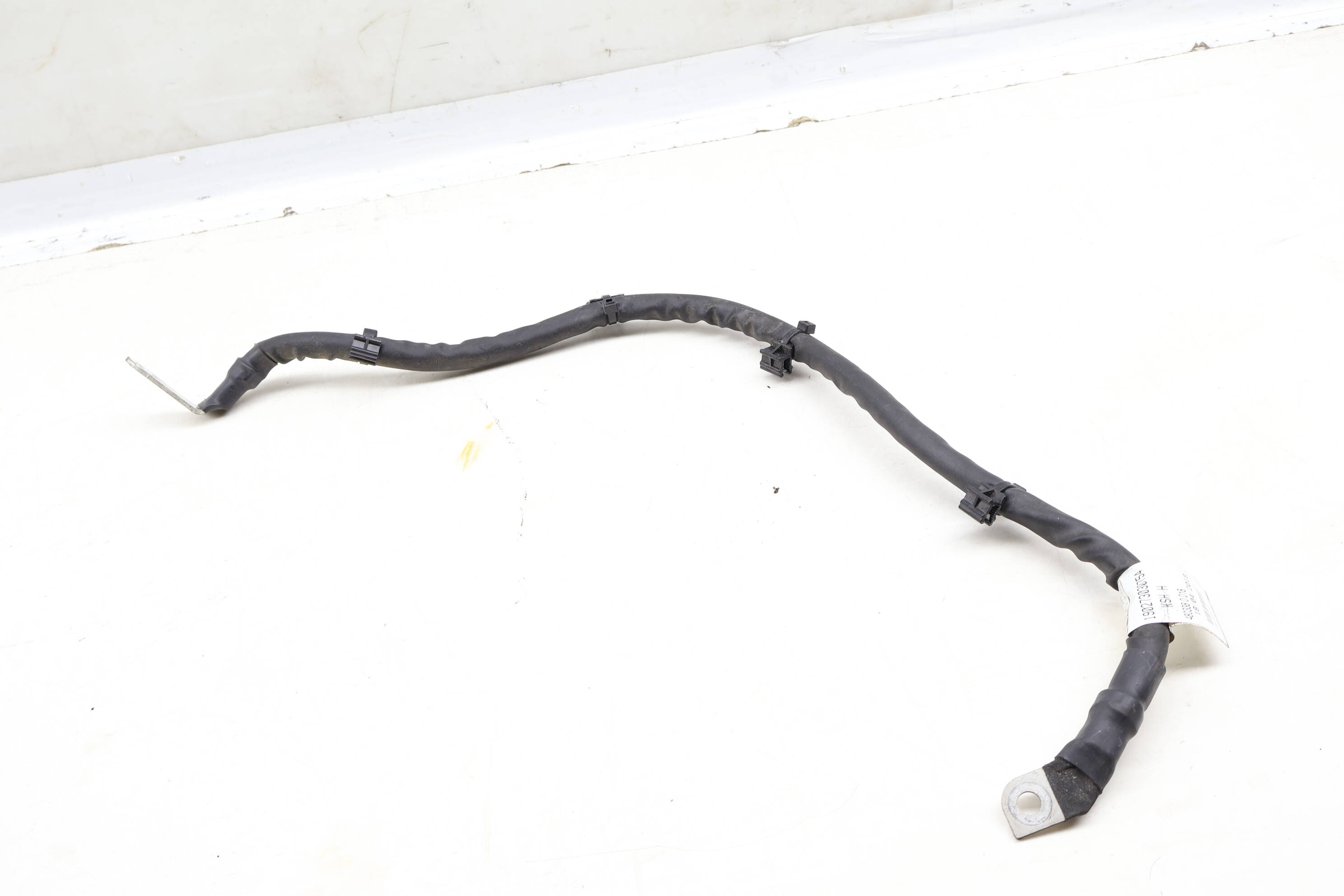 Alternator / Battery Cable 2535400301