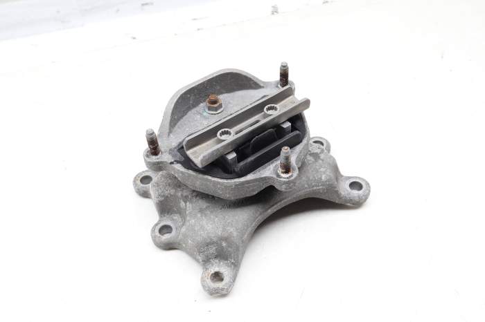 Transmission Mount W/ Bracket 8K0399151DD main product photo
