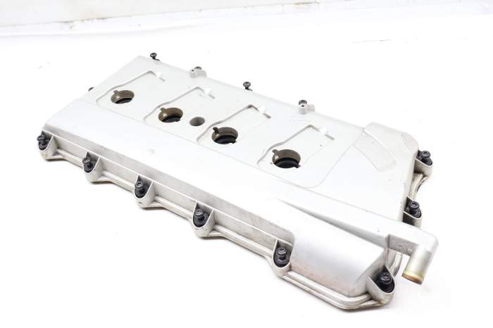 Engine Valve / Cylinder Head Cover 079103476AC main product photo