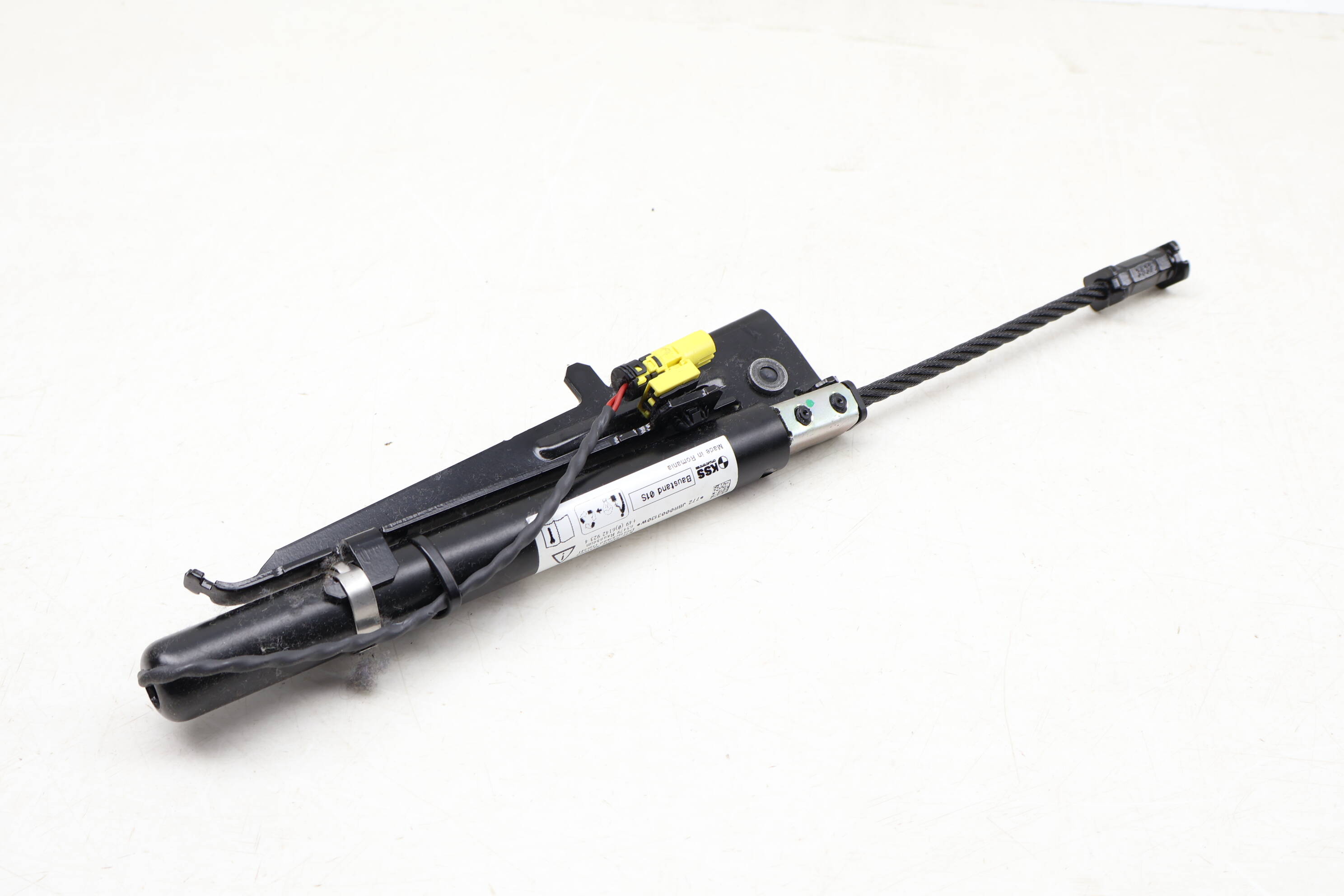 Seat Belt Tensioner (2Nd Row) 4M0857619A