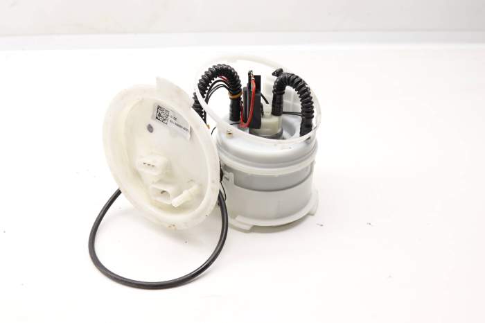In-Tank Fuel Pump 16117381652 main product photo