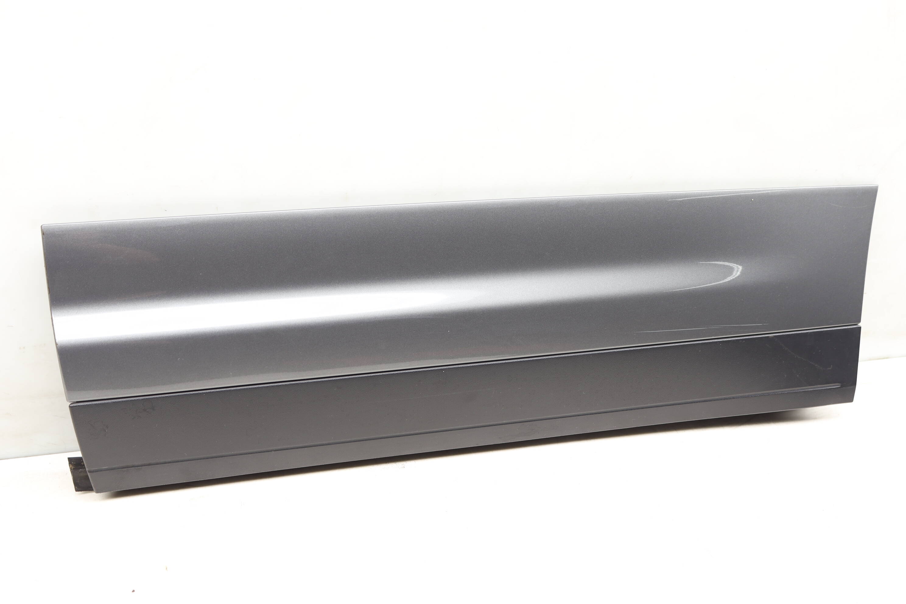 Porsche Rear Left Lower Door Molding / Blade (Cayenne) 7P5839787G