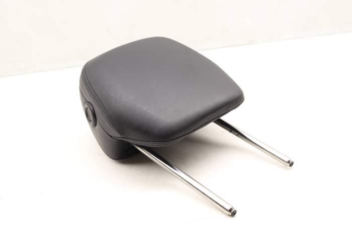 Seat Headrest / Head Rest 7P5881902P 95852191200 main product photo