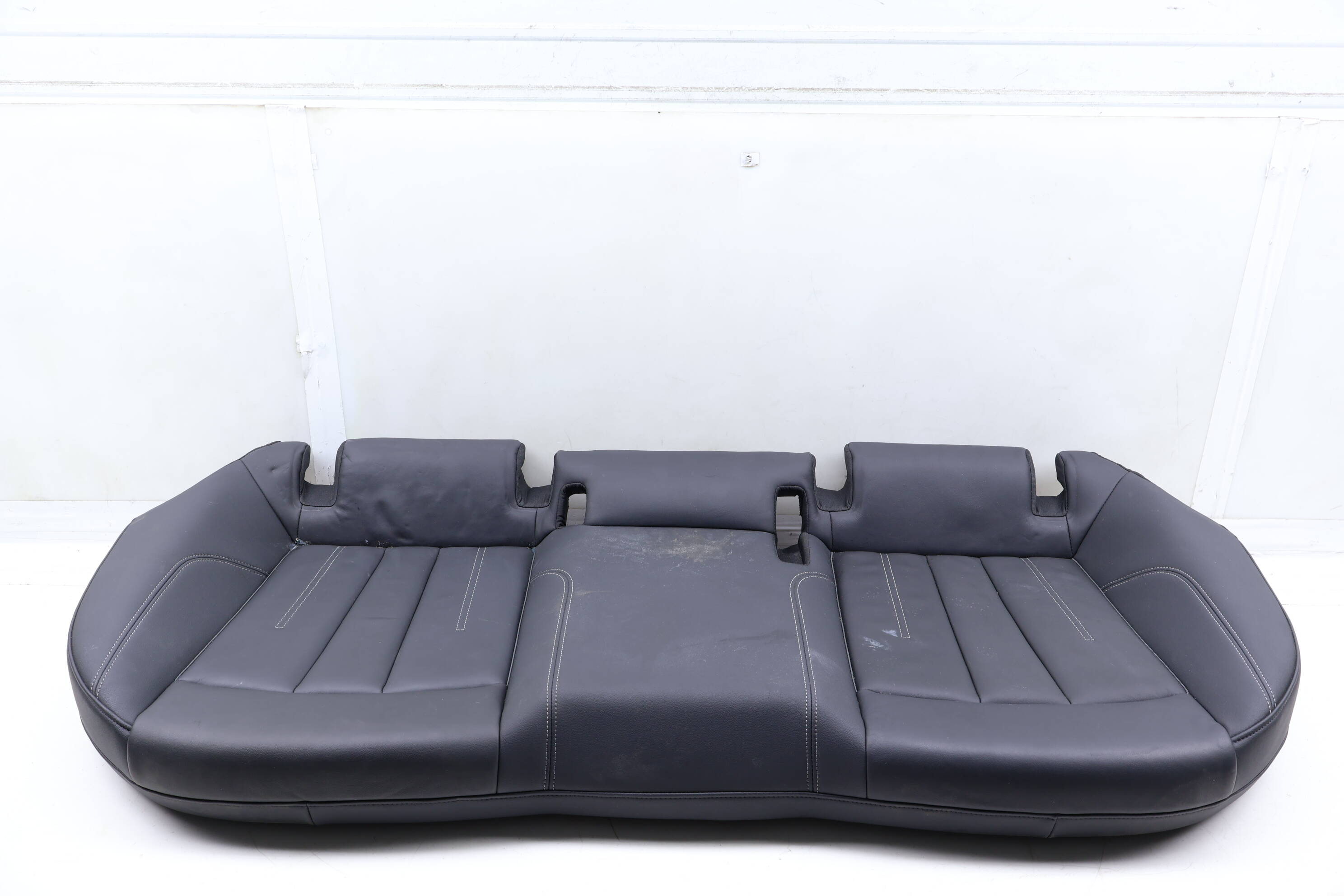Lower Seat Bottom Cushion 8W8885403BG
