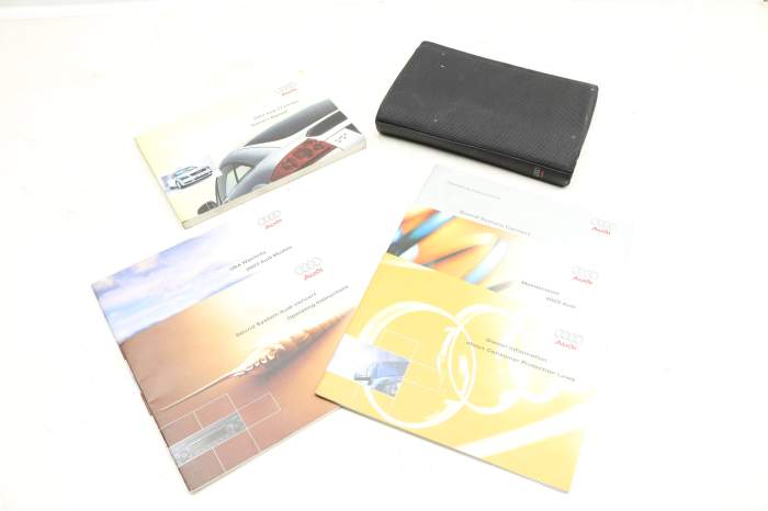 2003 Owners Manual (Tt Coupe) WSA2315618N021 main product photo