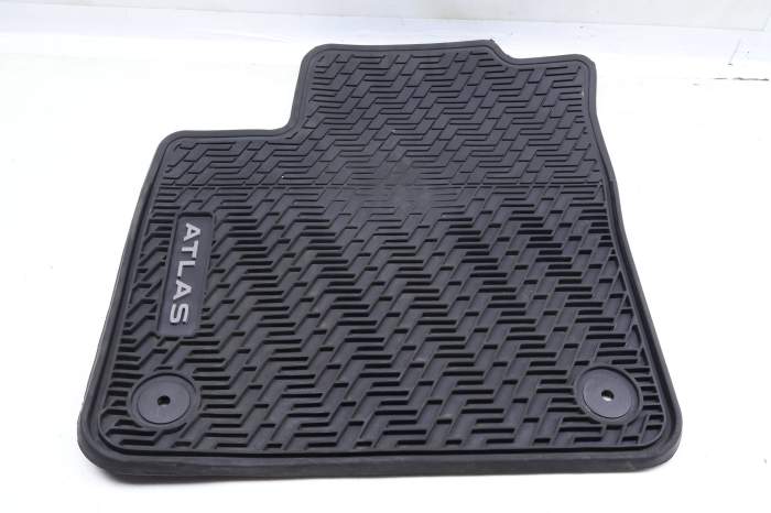 Rubber Floor Mat (Atlas) 3CN061550 main product photo