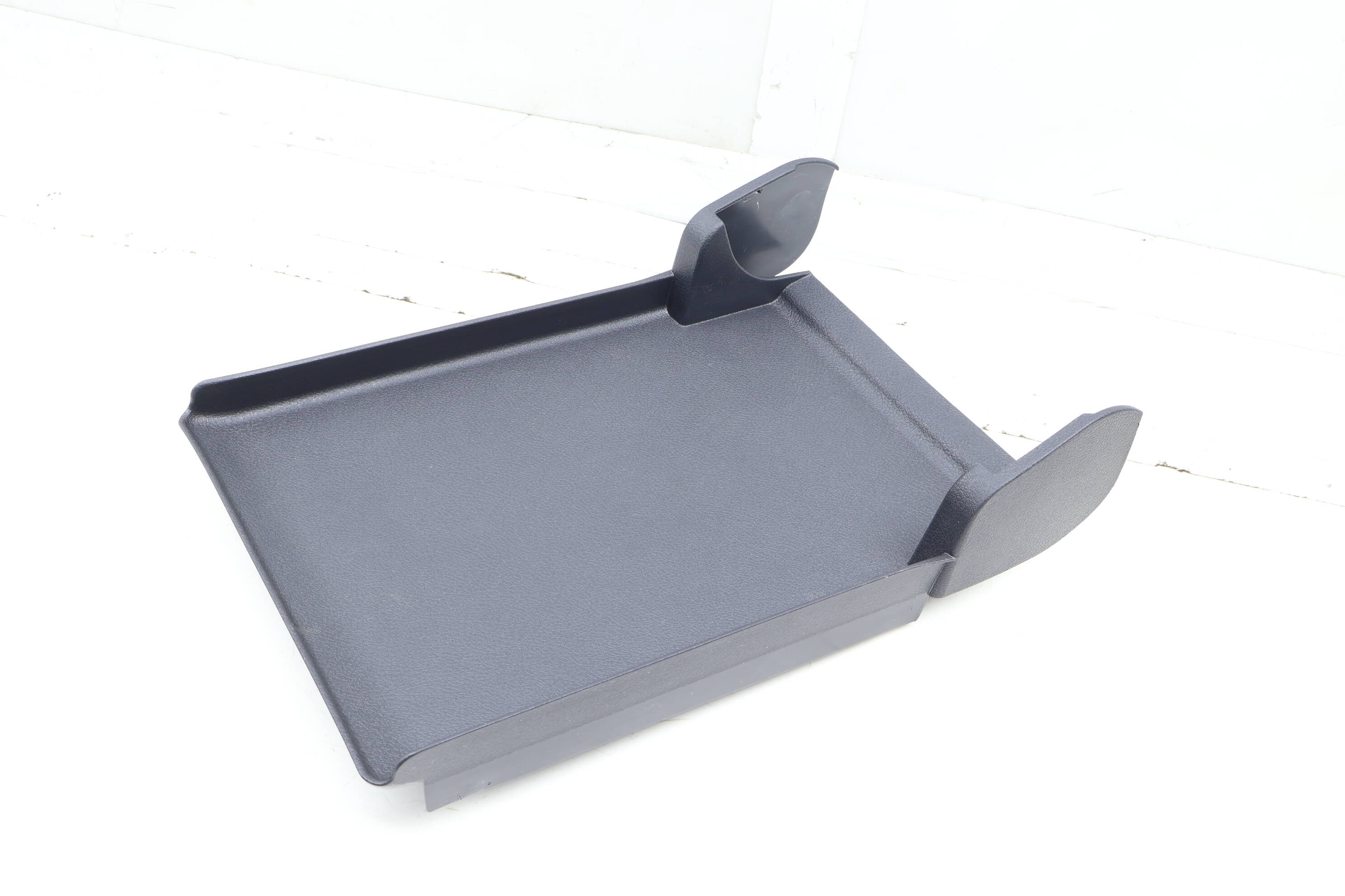 2Nd Row Seat Armrest Trim / Bracket 4L0885219A