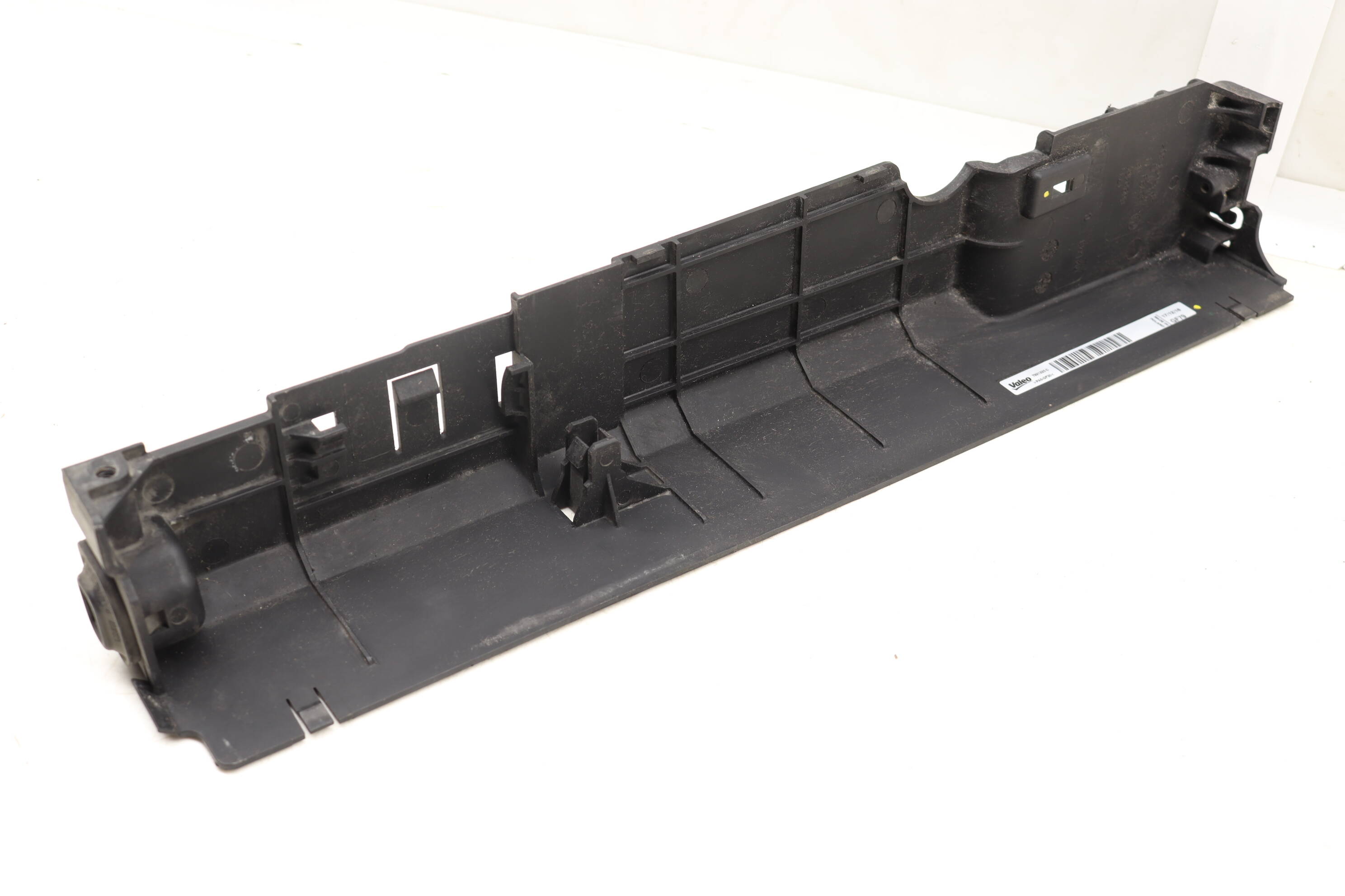 最新作 BMW Right 17118625437 Cover / Carrier Module Radiator アイドルグッズ