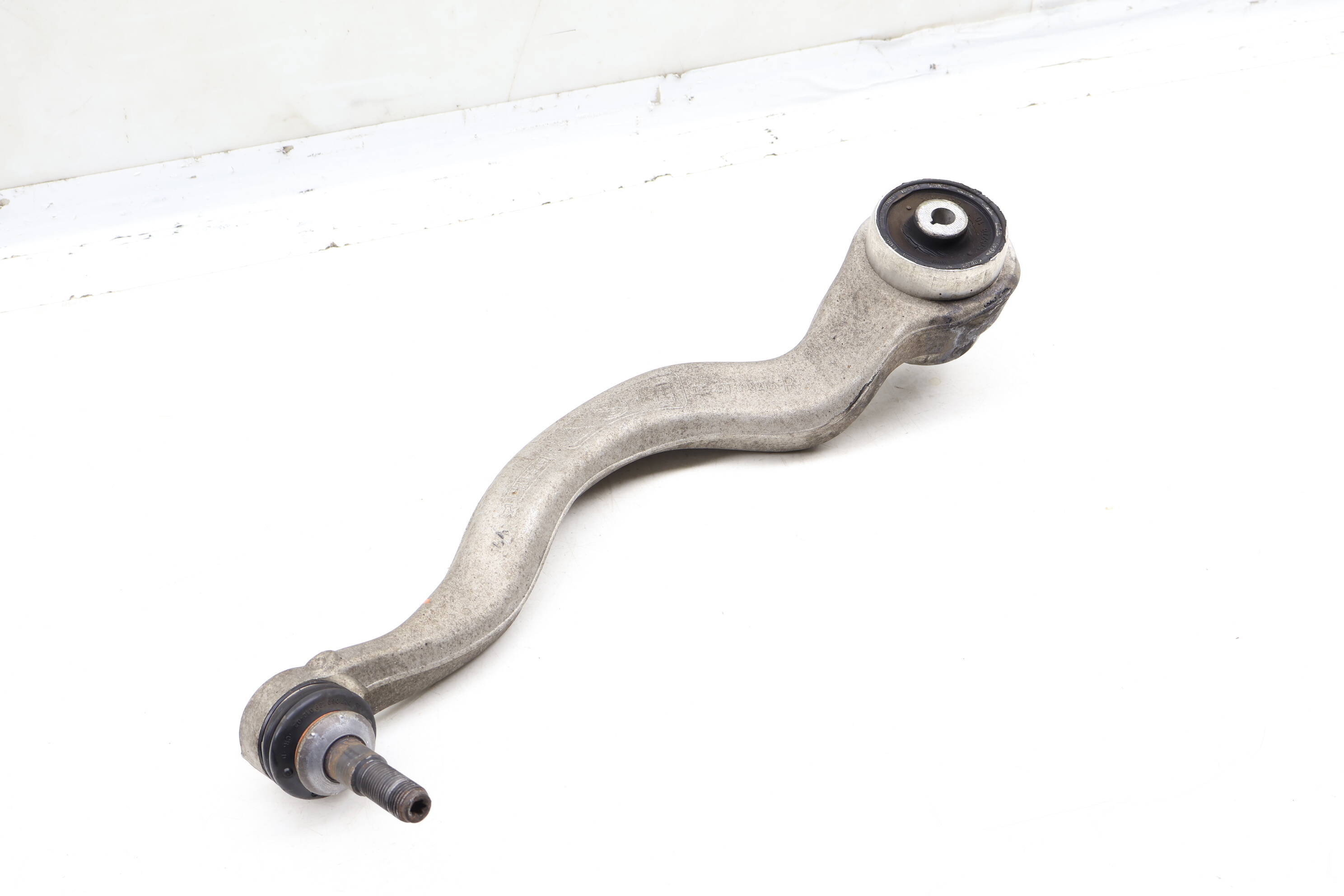 Lower Control Arm (Forward) 31126854724