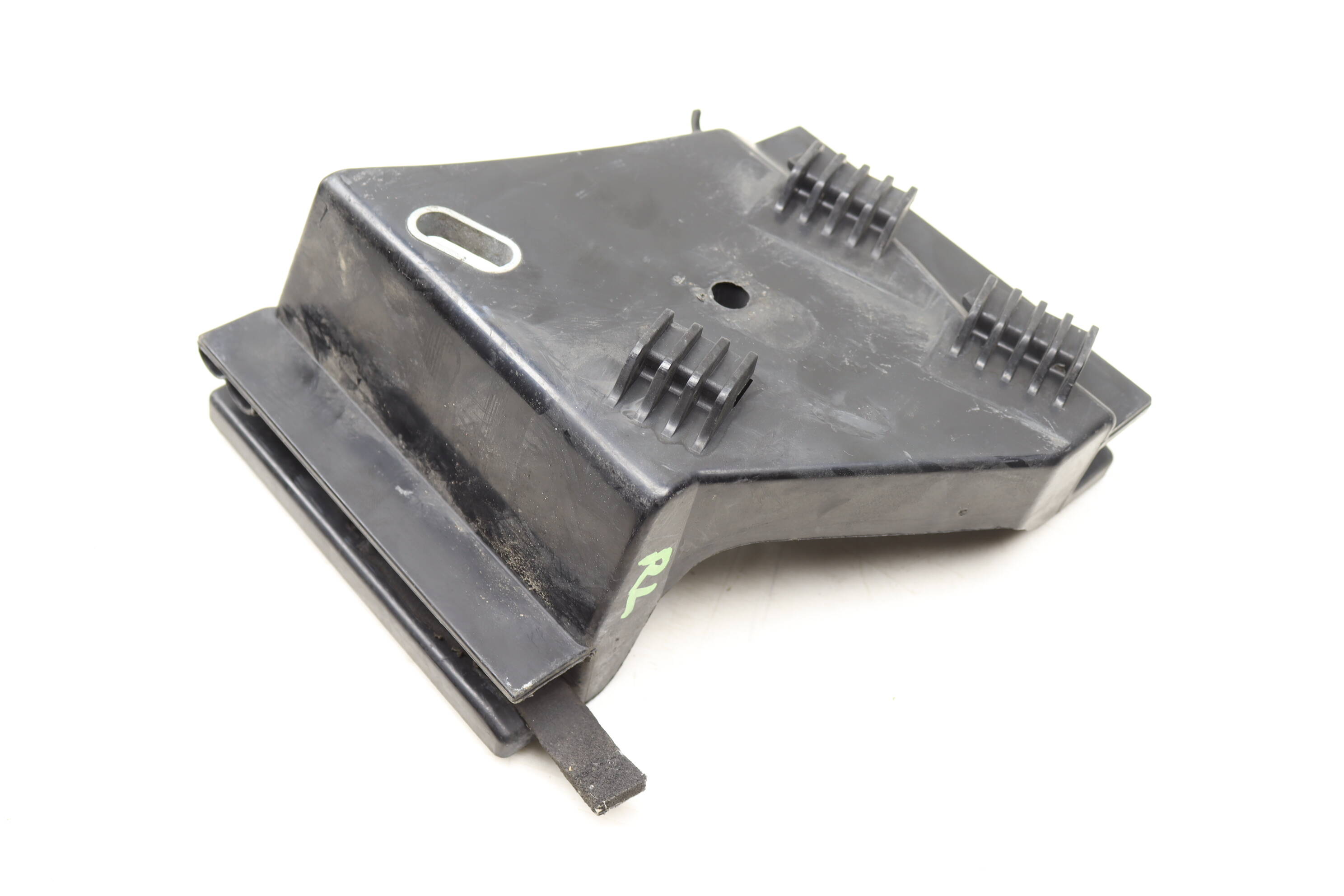 Bumper Mount Bracket / Guide 4D0807571