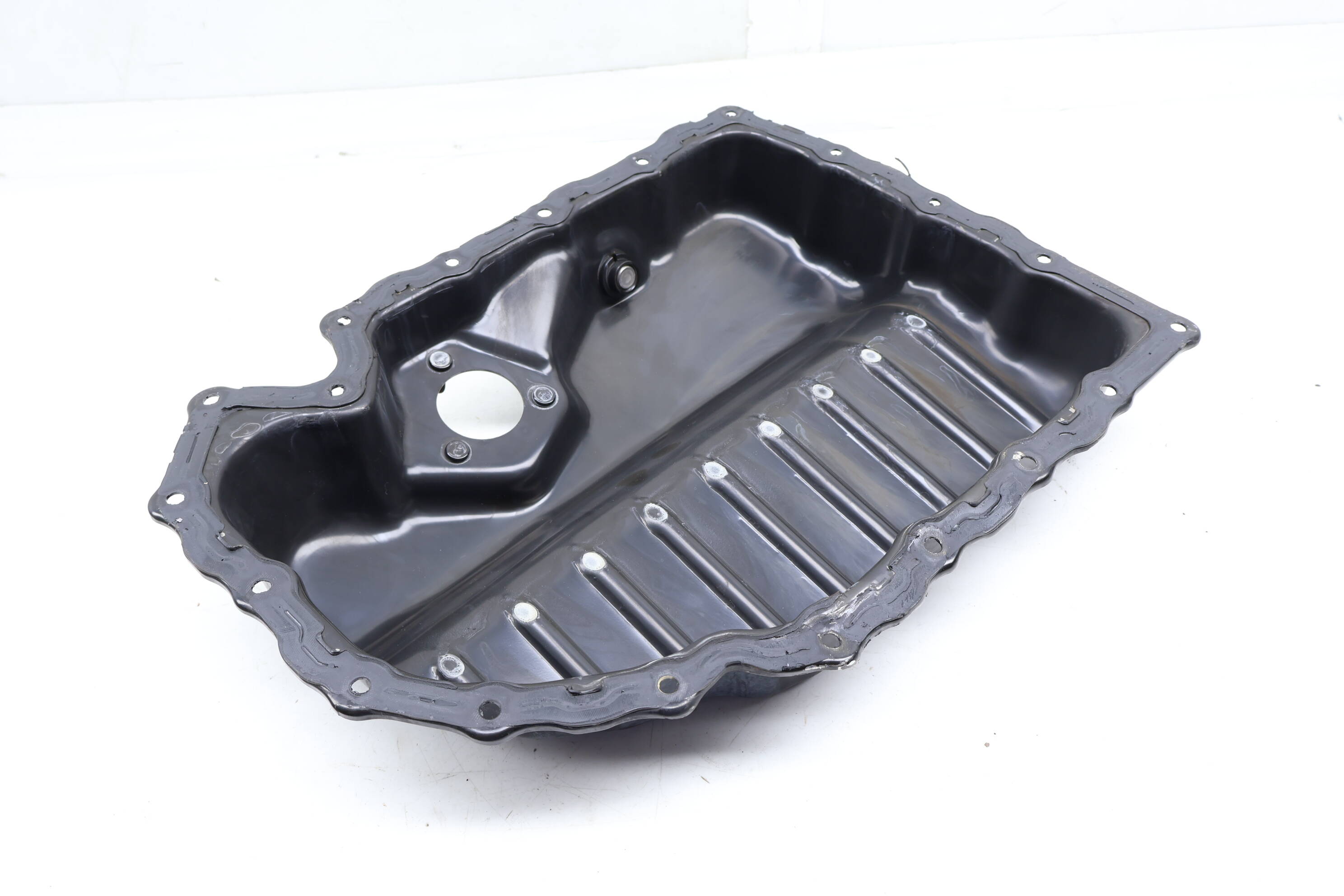 Lower Engine Oil Pan / Sump 06J103600AM