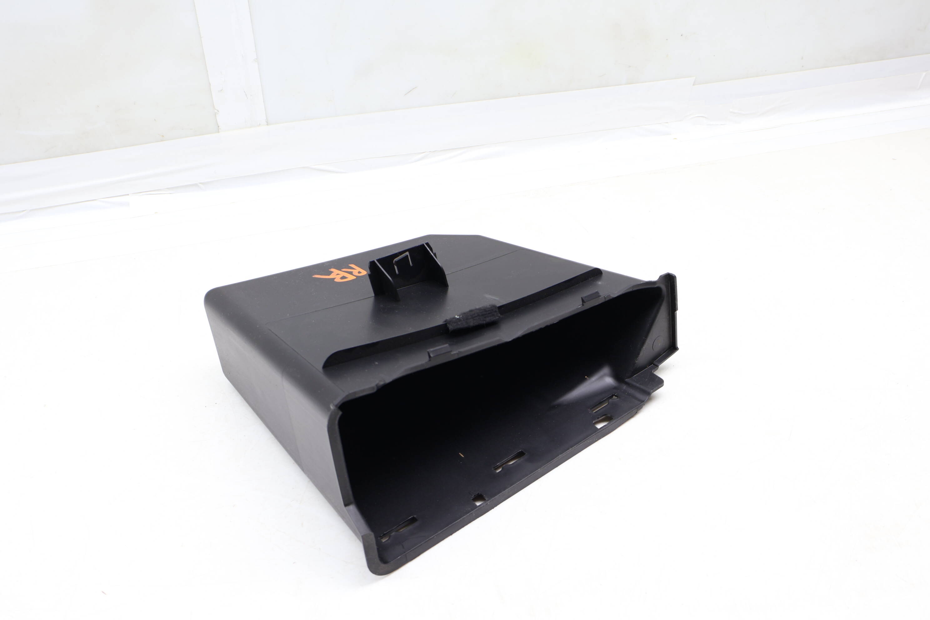 Quarter Panel Storage Bin 8J8868678