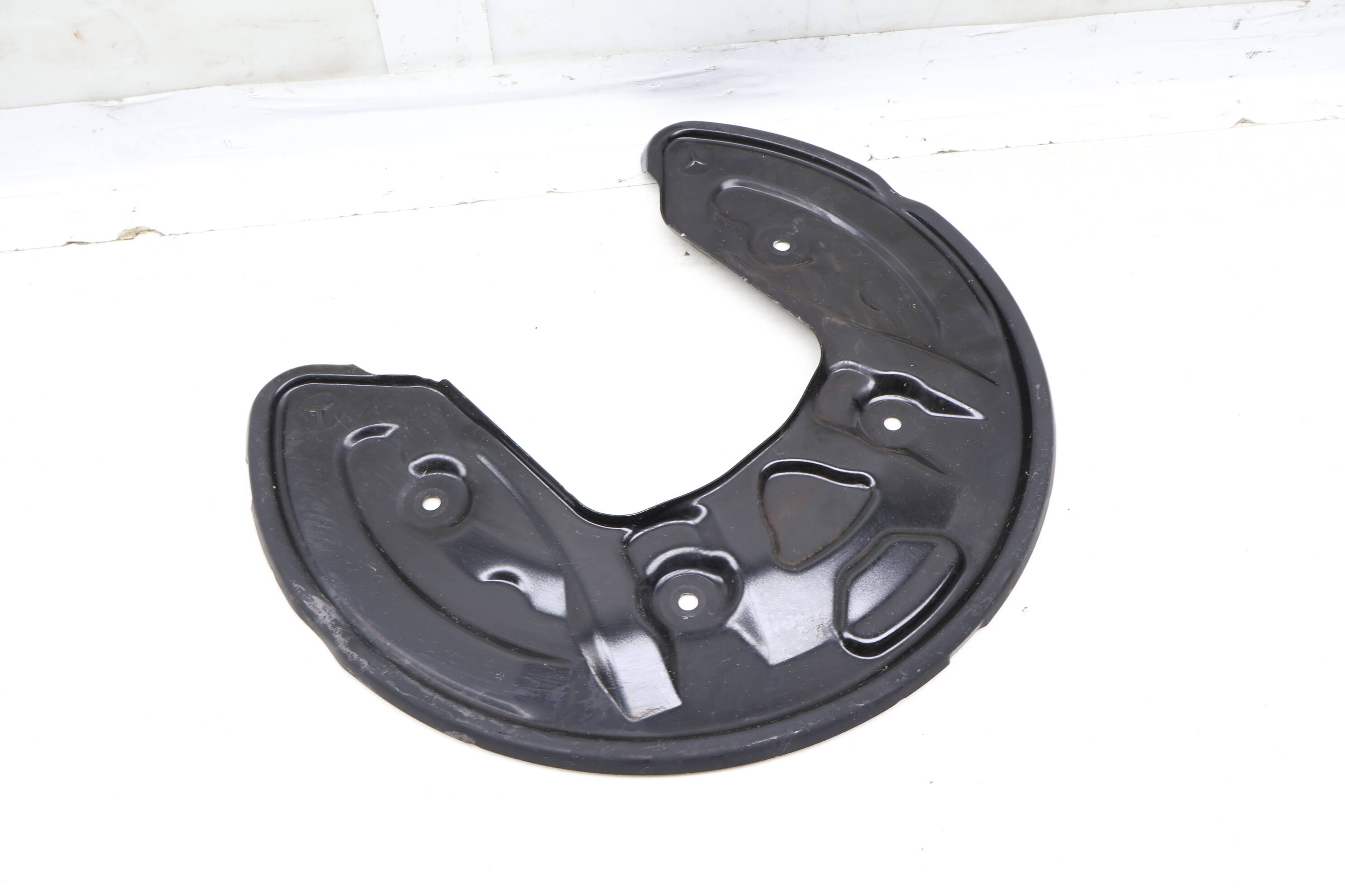 Brake Dust / Splash Shield 0004230100