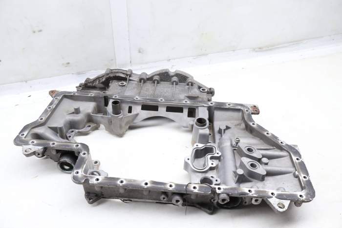 Upper Engine Oil Pan / Sump 079103603AC main product photo