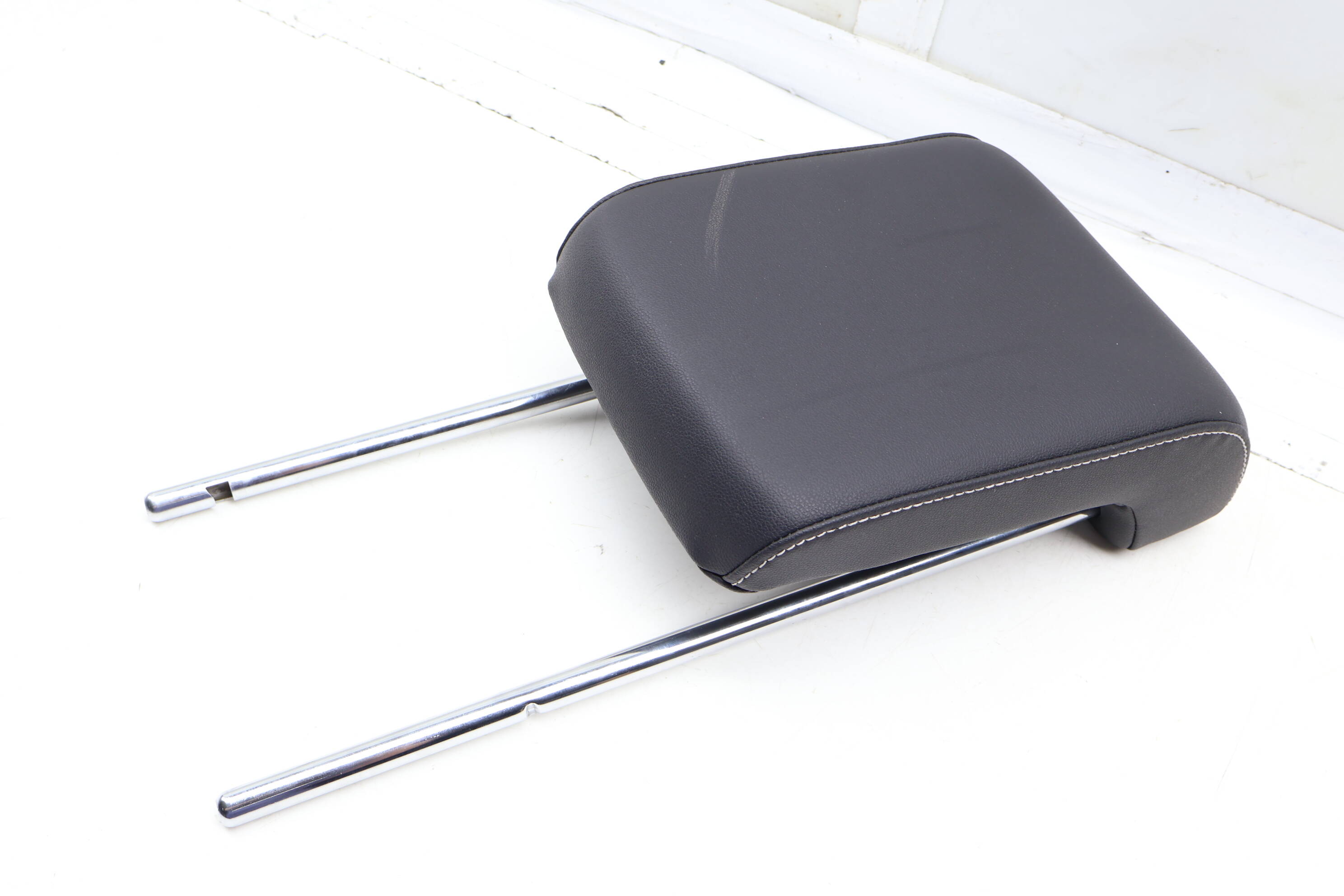 3Rd Row Headrest / Head Rest 3CN888901K