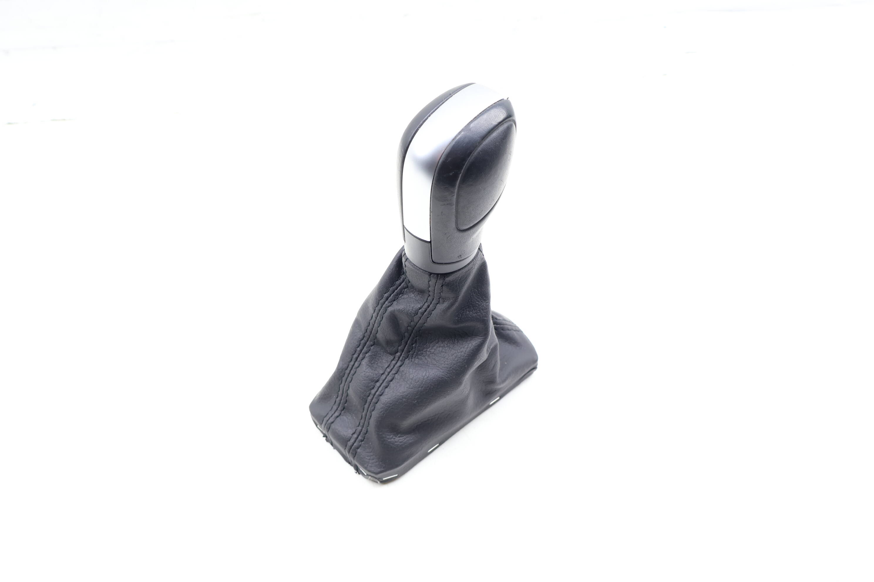 Automatic Shifter Knob W/ Boot 3CN713123B