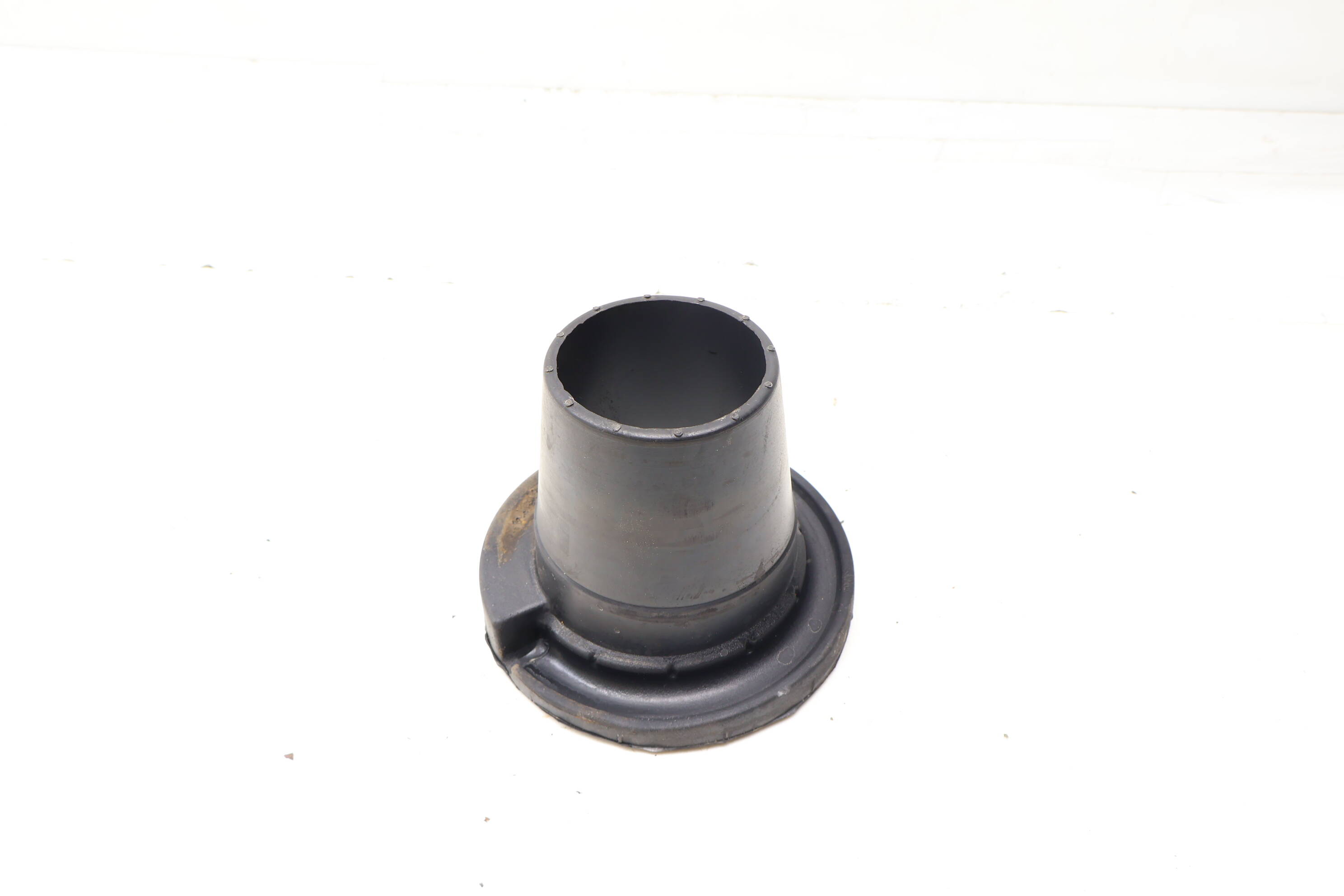 Upper Spring Rubber Mount 8E0512149H