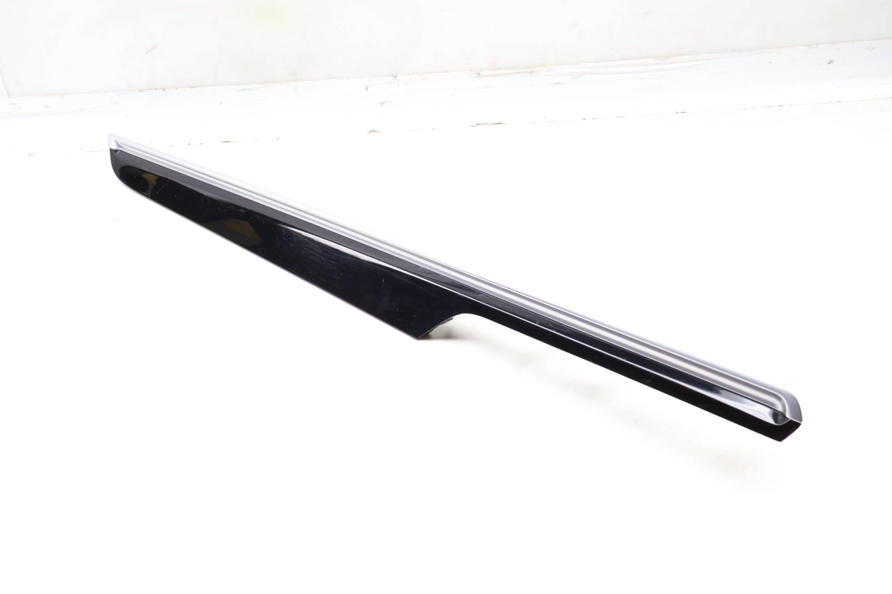 Door Panel Trim / Molding 95B867409D