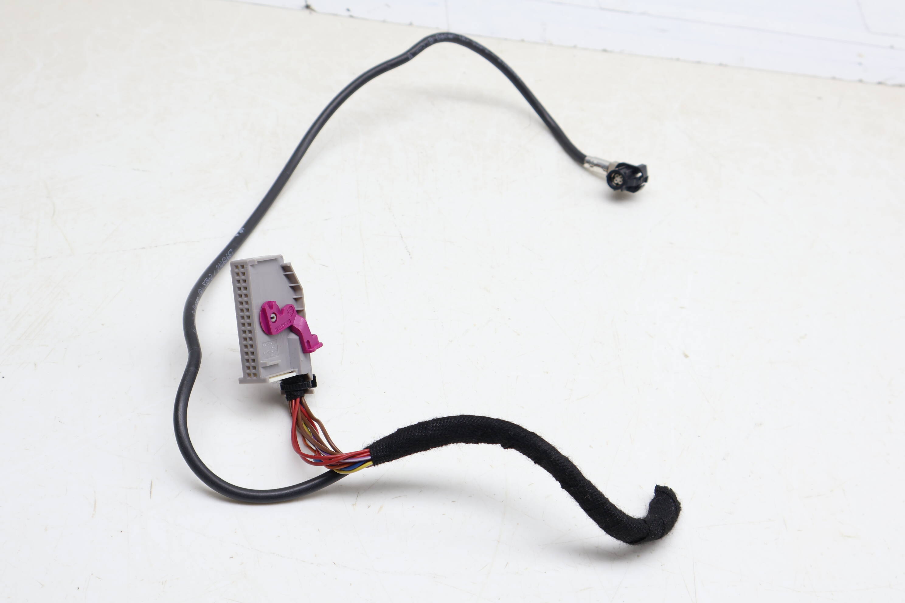 Instrument Cluster Wiring Connector / Pigtail