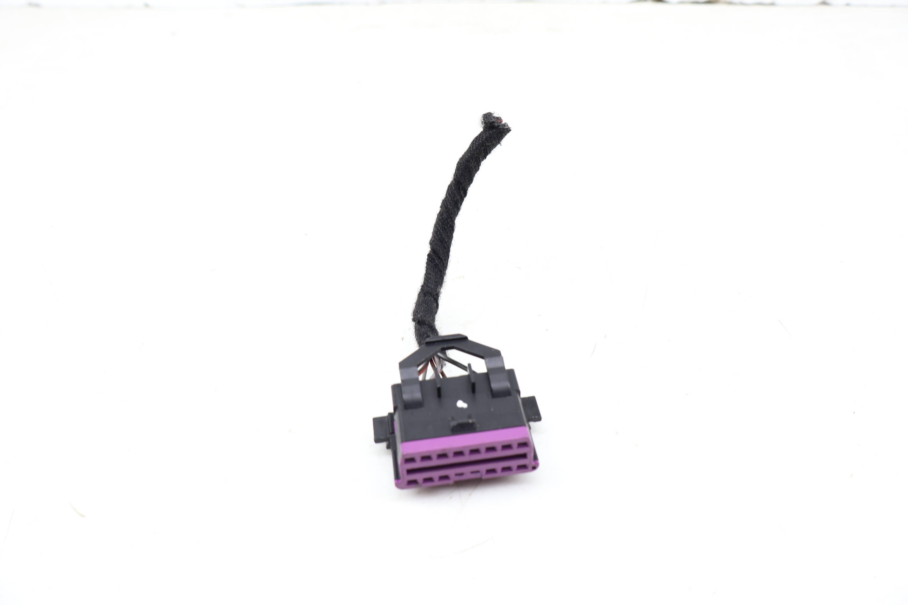 Obd Diagnostic Wiring Connector / Pigtail 8D0972695