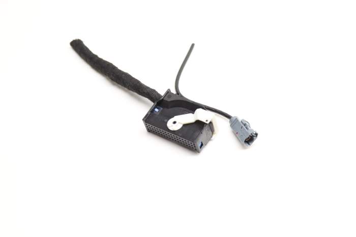 Audi Rear View / Reverse Camera Module Wiring Connector / Pigtail