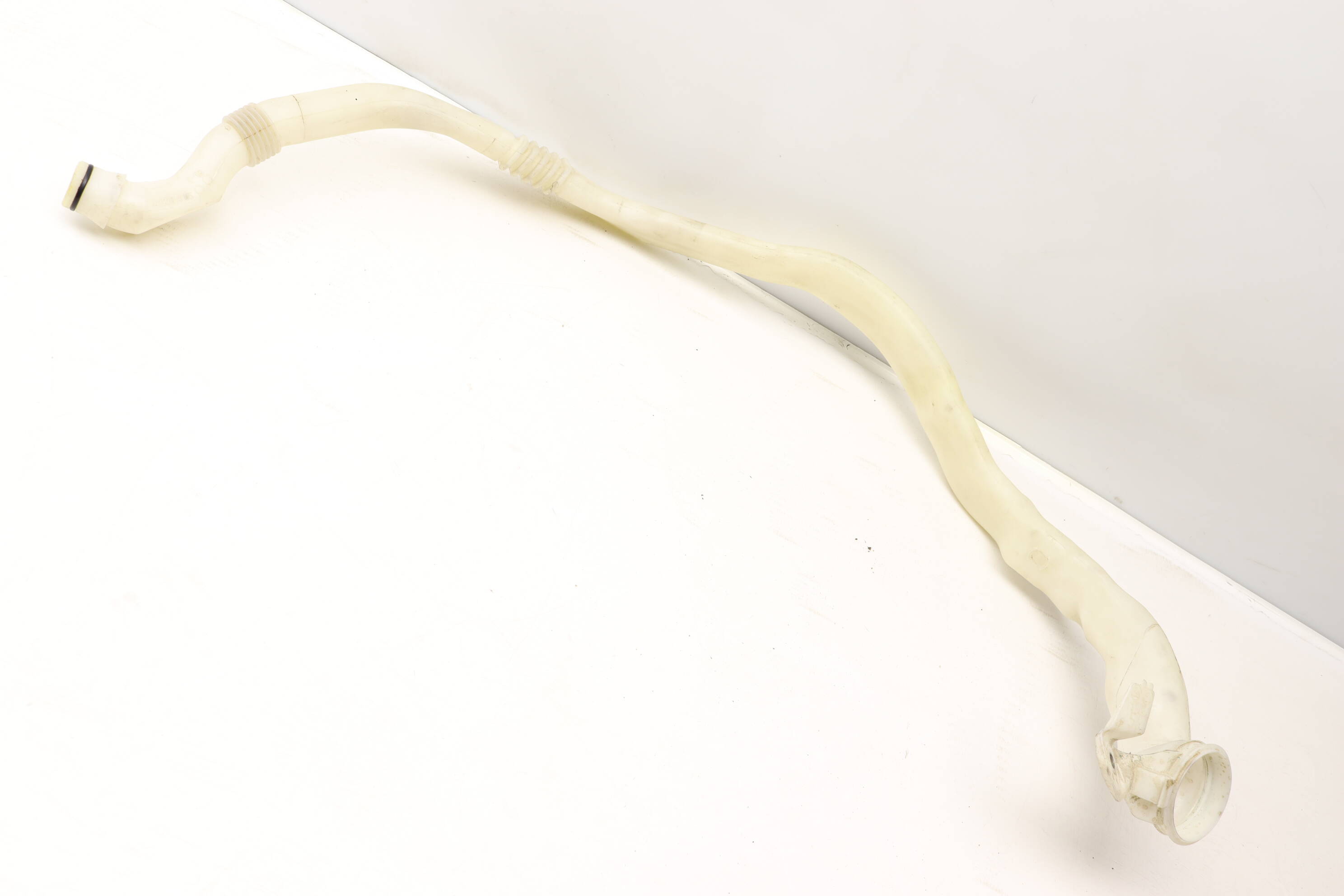 Washer Reservoir Filler Pipe / Tube 61667203270