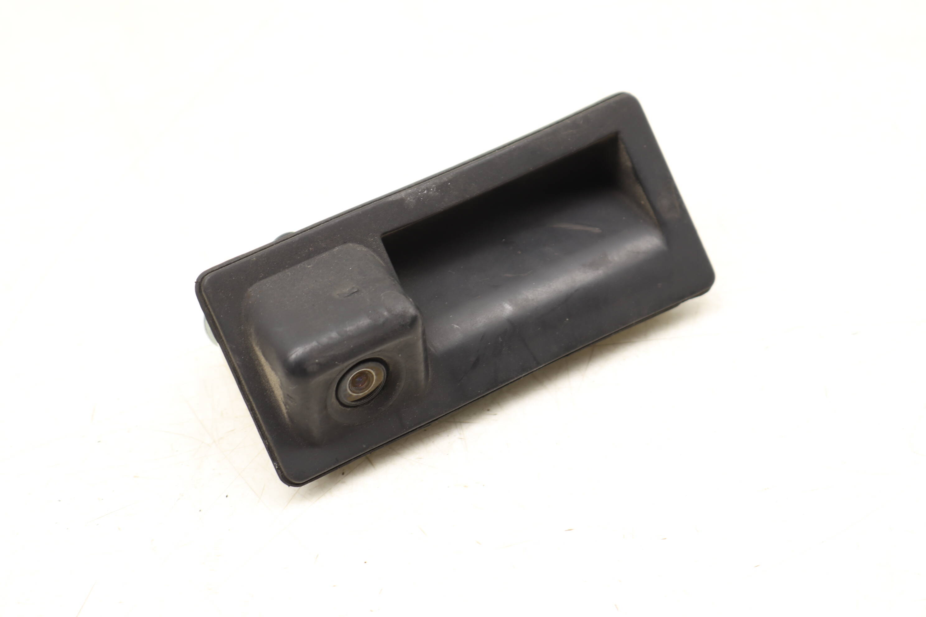 Trunk Release Handle W/ Backup Camera 5N0827566AA
