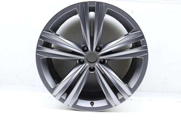 20" Inch Alloy Rim / Wheel (Sebring) 3QF601025E main product photo