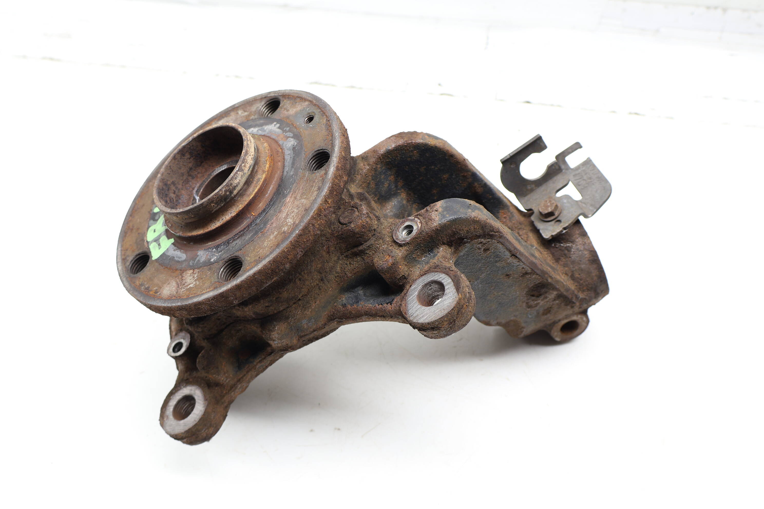 Spindle Knuckle W/ Wheel Bearing 1K0407256AA