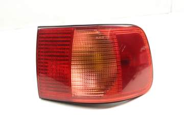 Outer Tail Light / Lamp 4D0945096A
