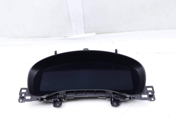 Digital Instrument Cluster / Speedometer 62109824967 main product photo