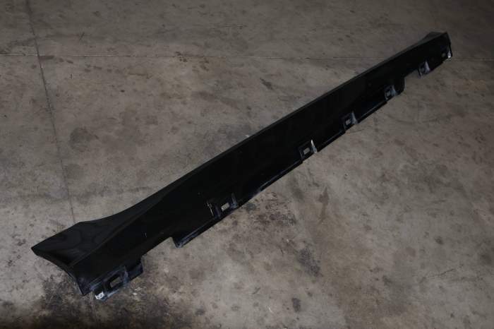 Side Skirt / Rocker Panel 8W8853860F main product photo