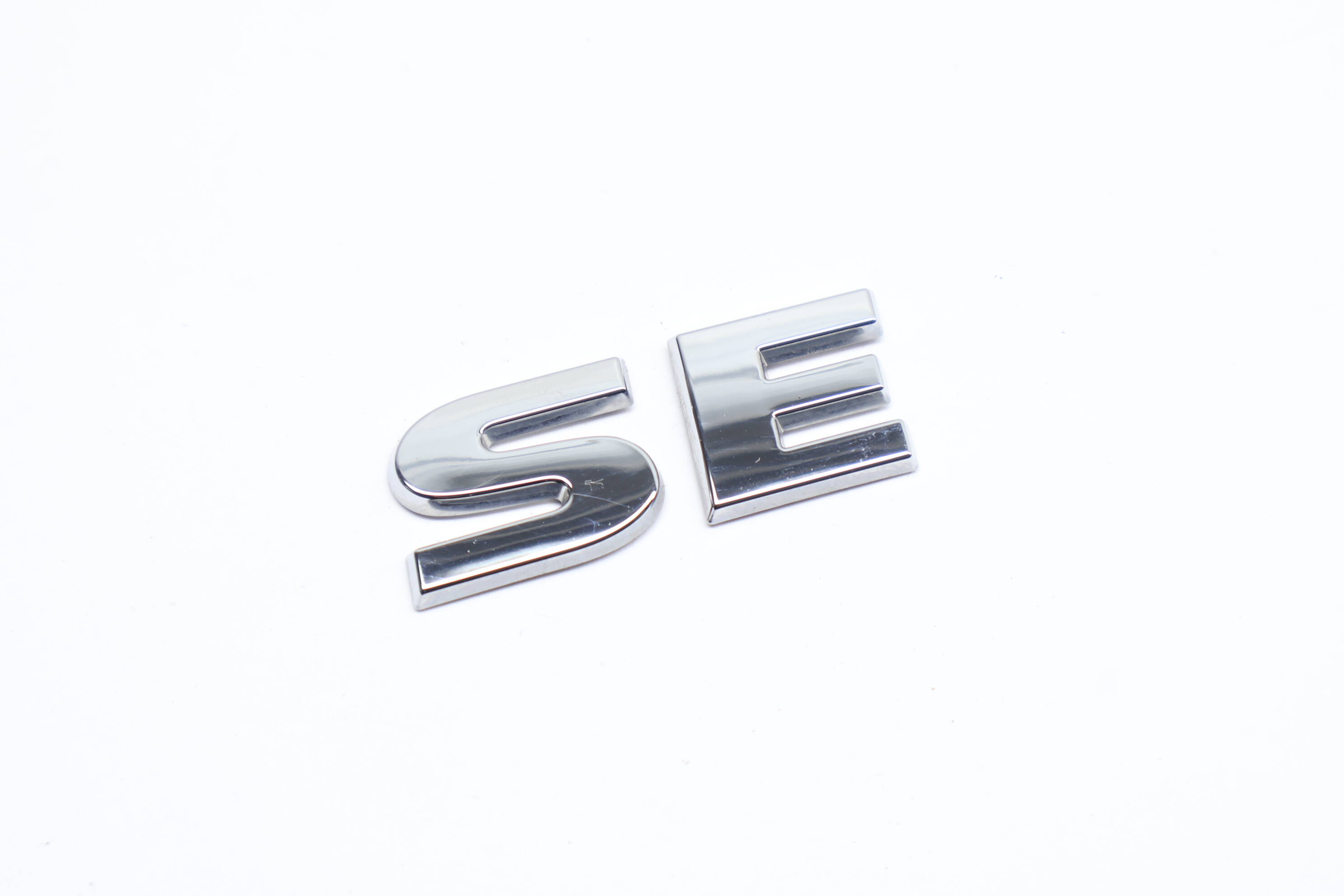 Trunk Emblem / Badge (Se) 5NN853687A