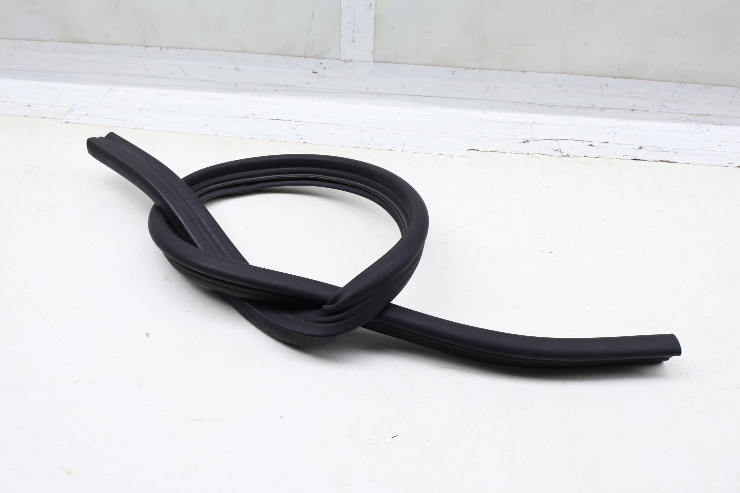 Rain Tray Seal / Hood Weather Stripping 3CM823723