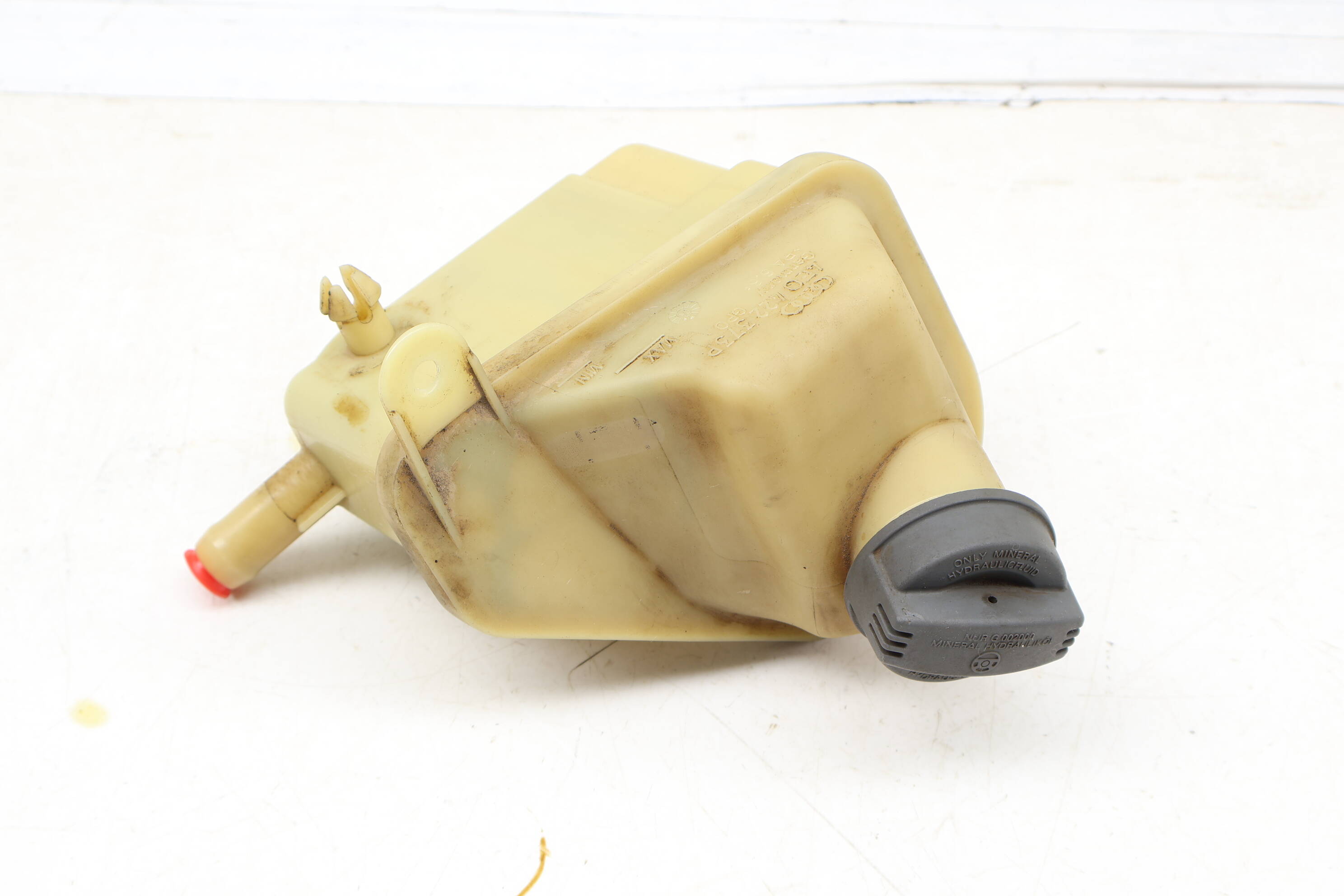 Power Steering Reservoir / Tank 4E0422373P