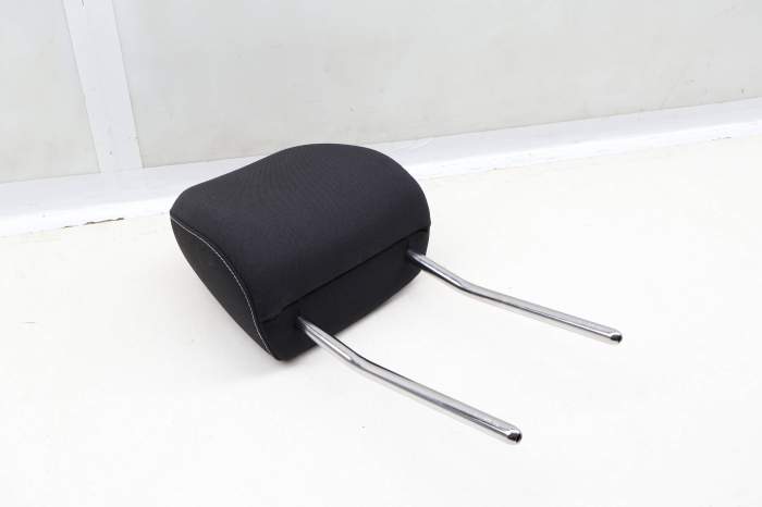 Headrest / Head Rest 17A881901E main product photo