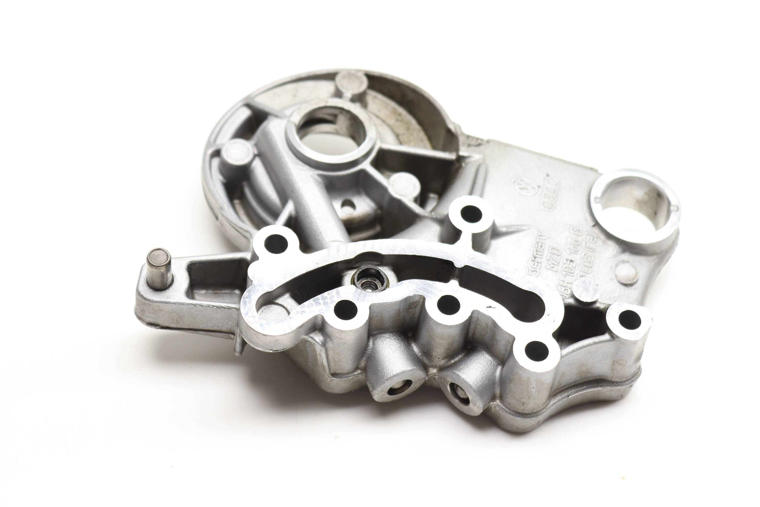 Camshaft&#x20;Bridge&#x20;&#x2F;&#x20;Bracket&#x20;06H103166G